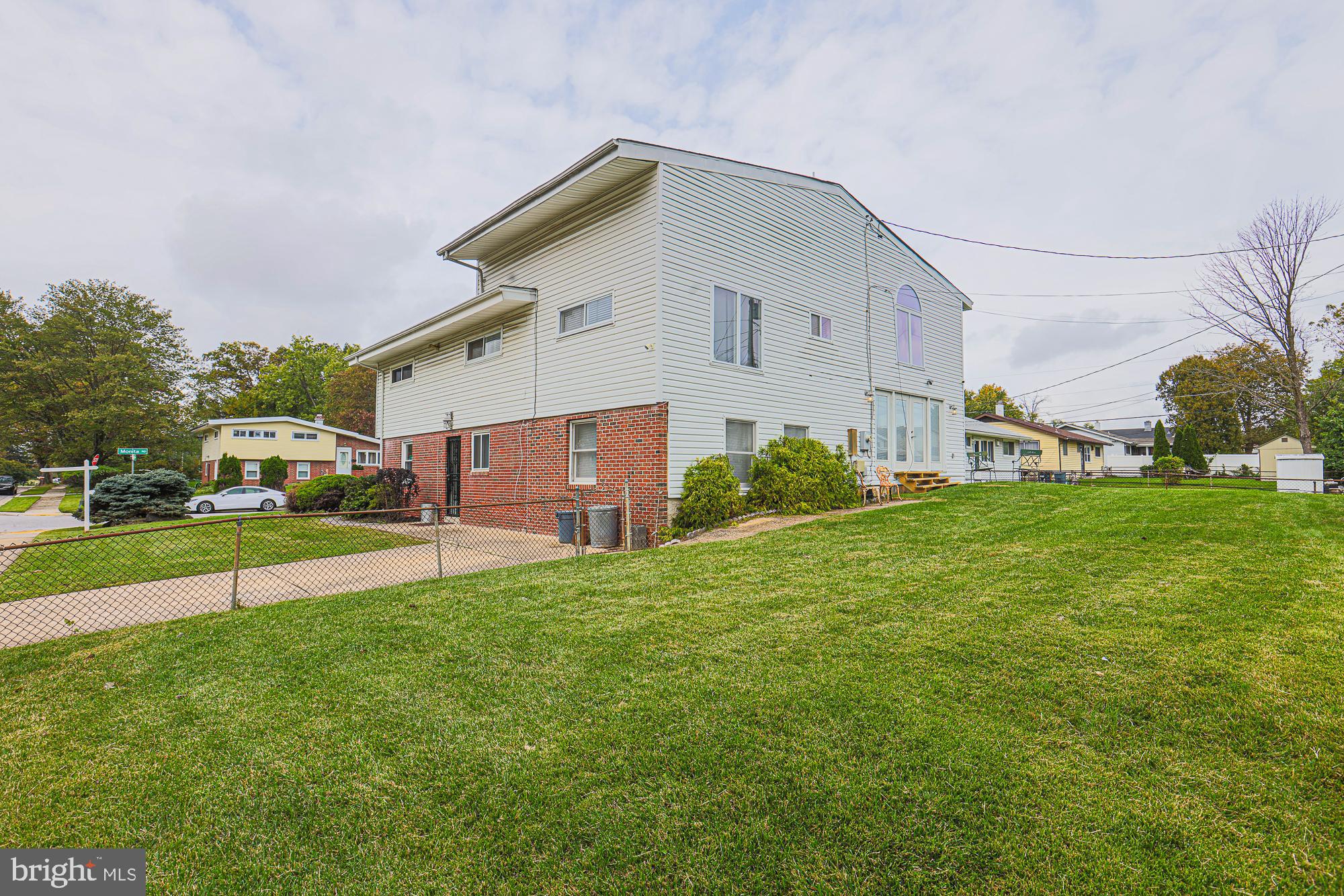 WILLIAMSBURG - Residential