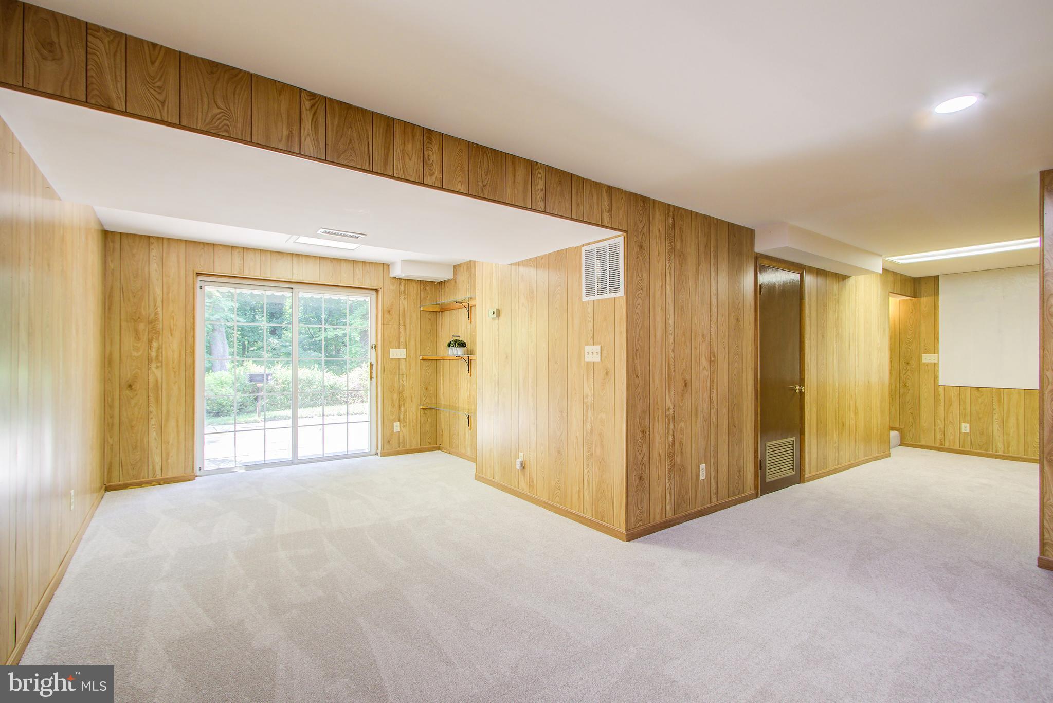 SNOWDENS MILL - Residential