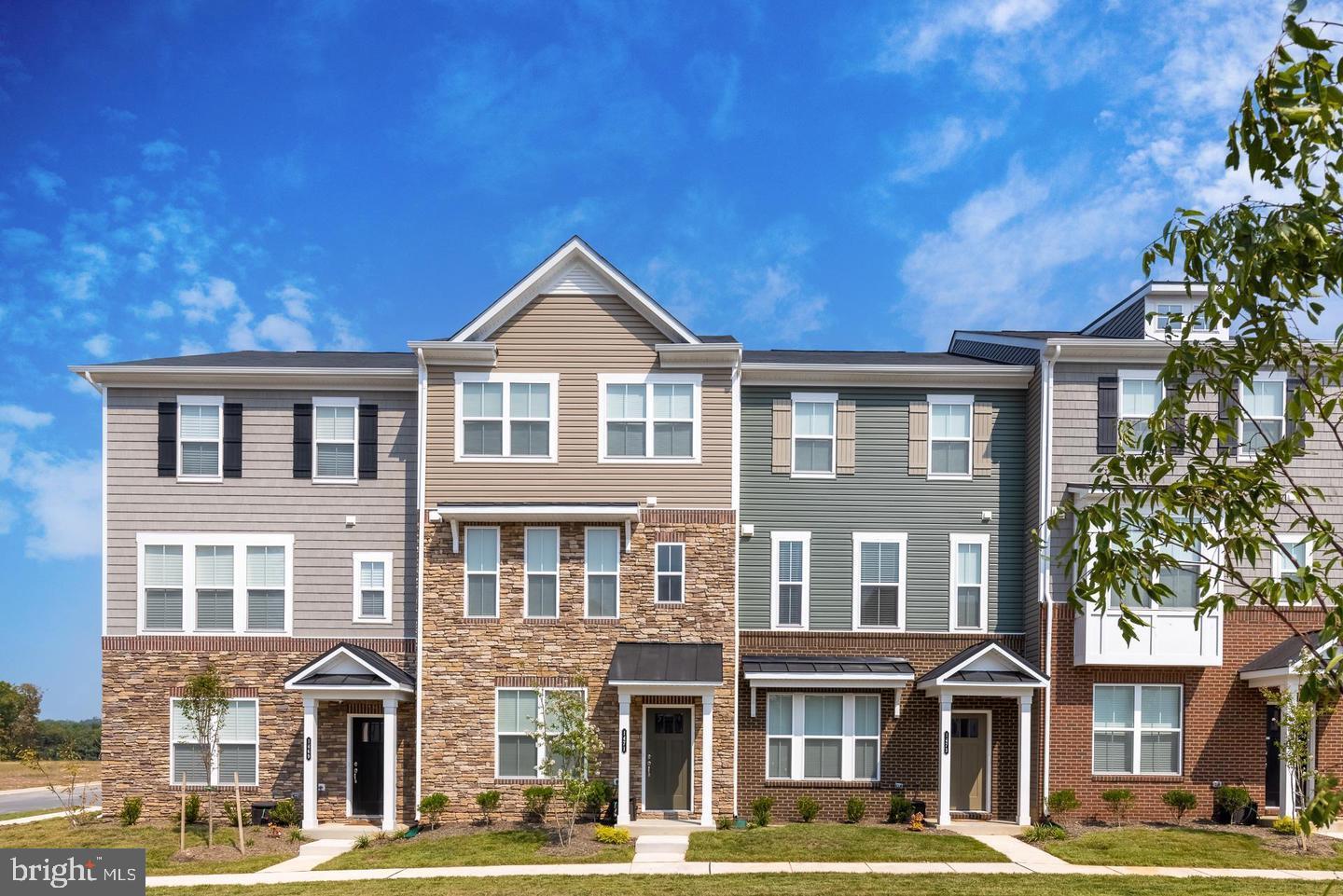 TAYLOR VILLAGE - Residential
