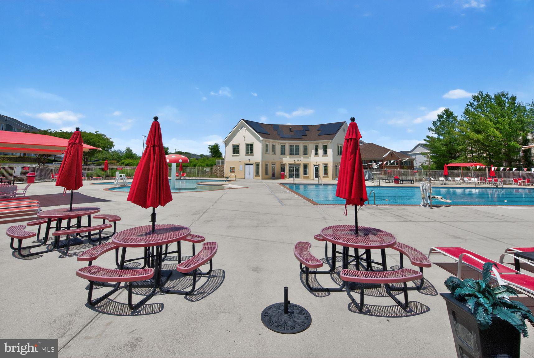 TAYLOR VILLAGE - Residential