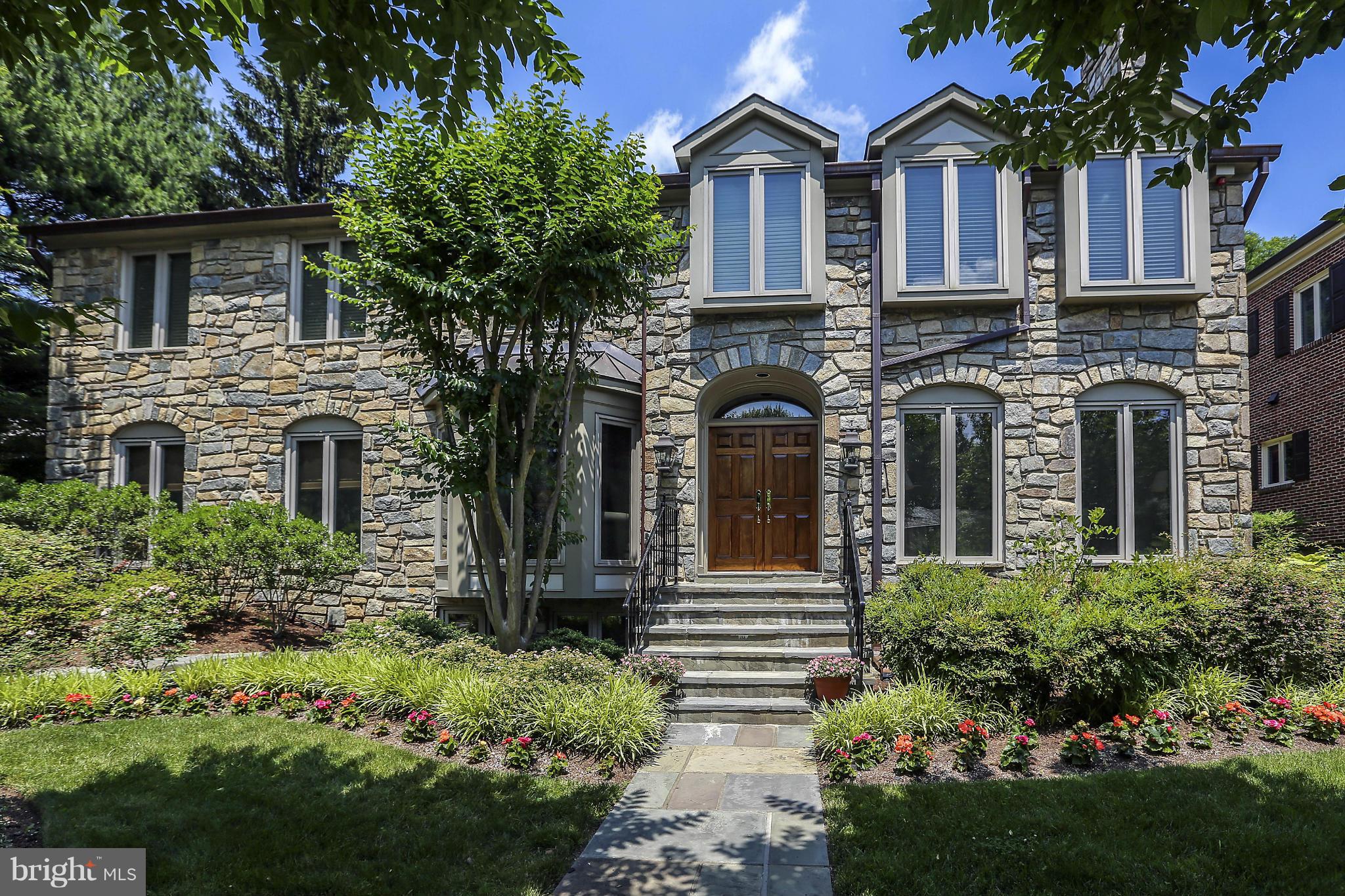 INCREDIBLE PRICE! STUNNING LISTING IN WESTMORELAND HILLS! GORGEOUS STONE HOUSE ON SOUGHT AFTER CUL DE SAC....FEATURES ELEGANT ROOM PROPORTIONS, SPECTACULAR OWNERS SUITE PLUS 3 ADD'L BR'S UP, GORGEOUS GOURMET KITCH OPEN TO FAMILY RM, ATTACHED GARAGE, GENERATOR, BEAUTIFUL MILLWORK, SPRINKLER SYS, NEARLY NEW ROOF & WINDOWS! UNSURPASSED HARDSCAPING & EXPANSIVE TERRACE!