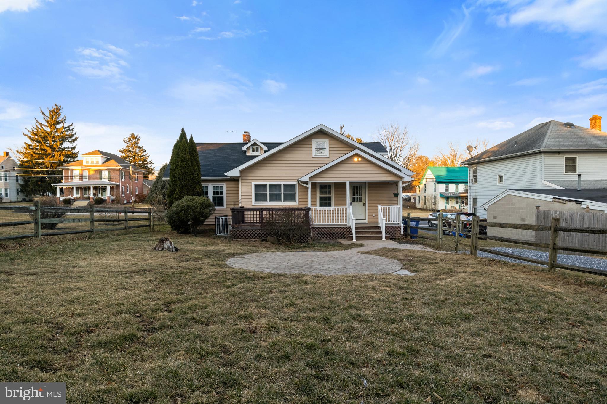 LITTLESTOWN - Residential