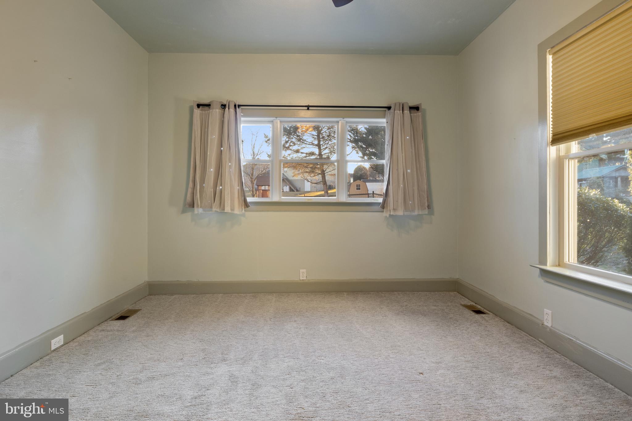 LITTLESTOWN - Residential