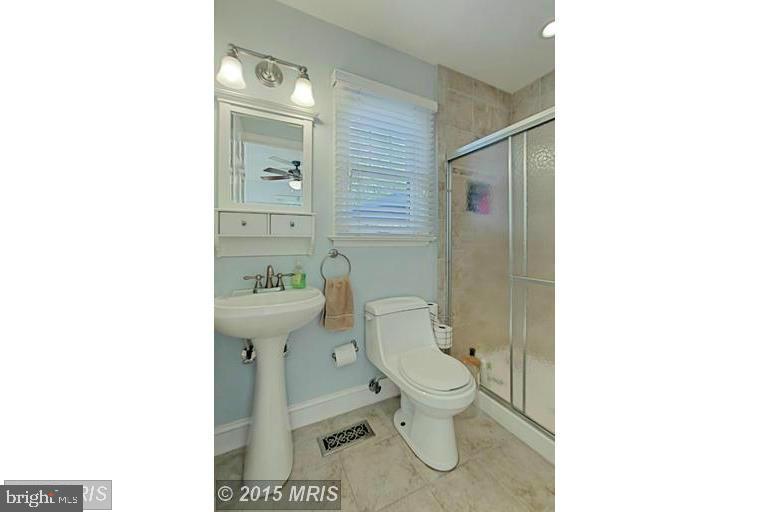 NORTH BARCROFT - Residential Lease