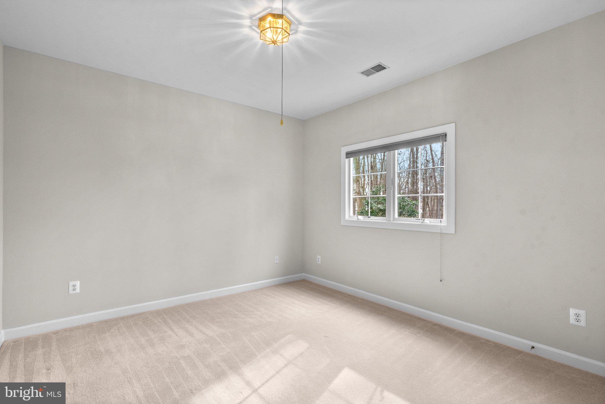 SOUTH RIVER COLONY - Residential