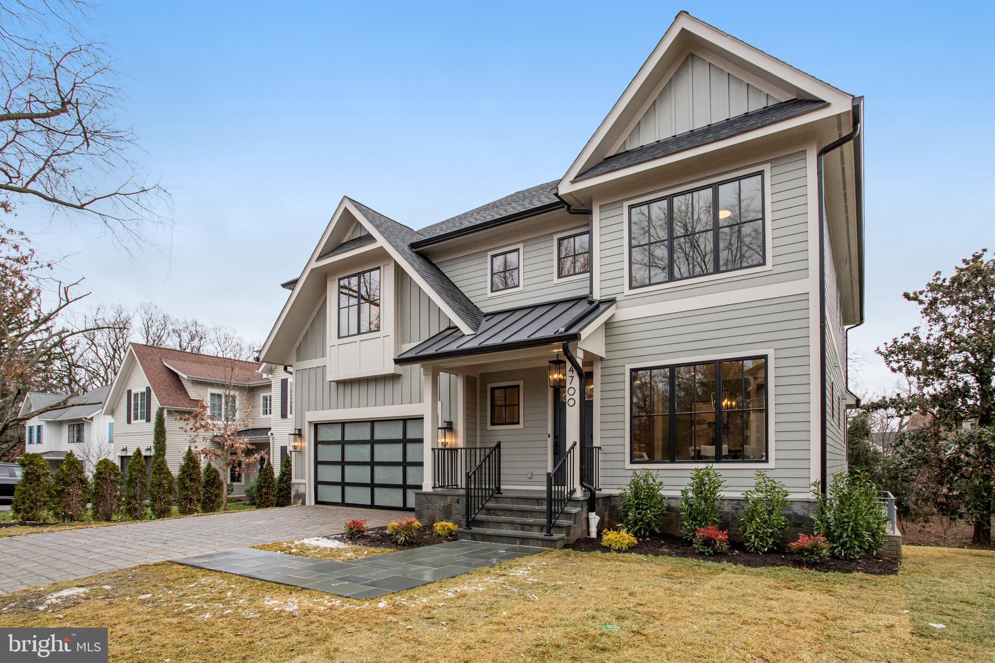 LYONHURST - Residential