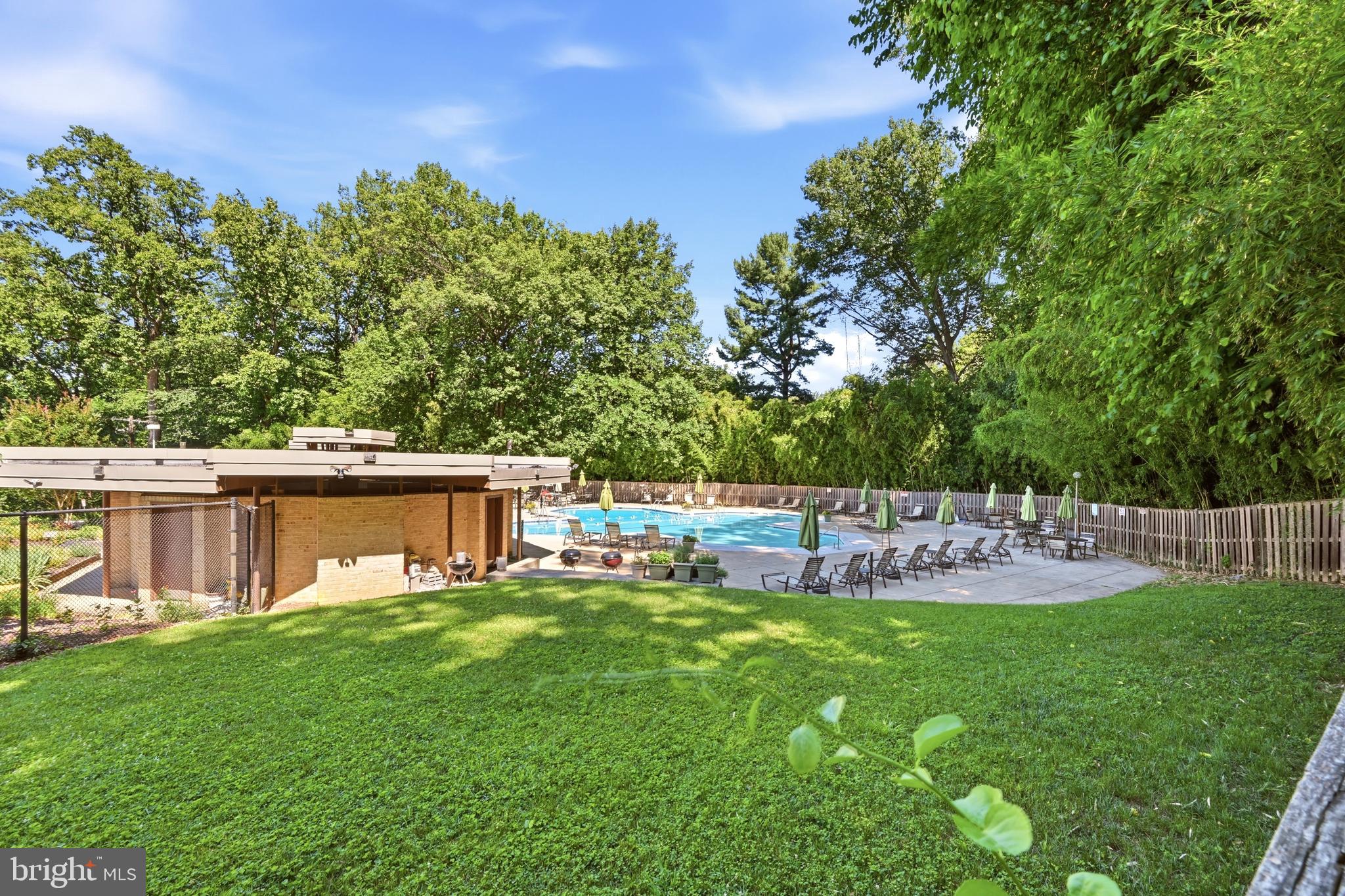 SILVER SPRING - Residential