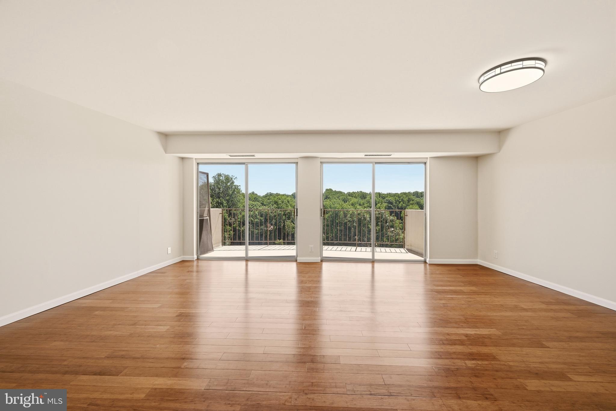 SILVER SPRING - Residential