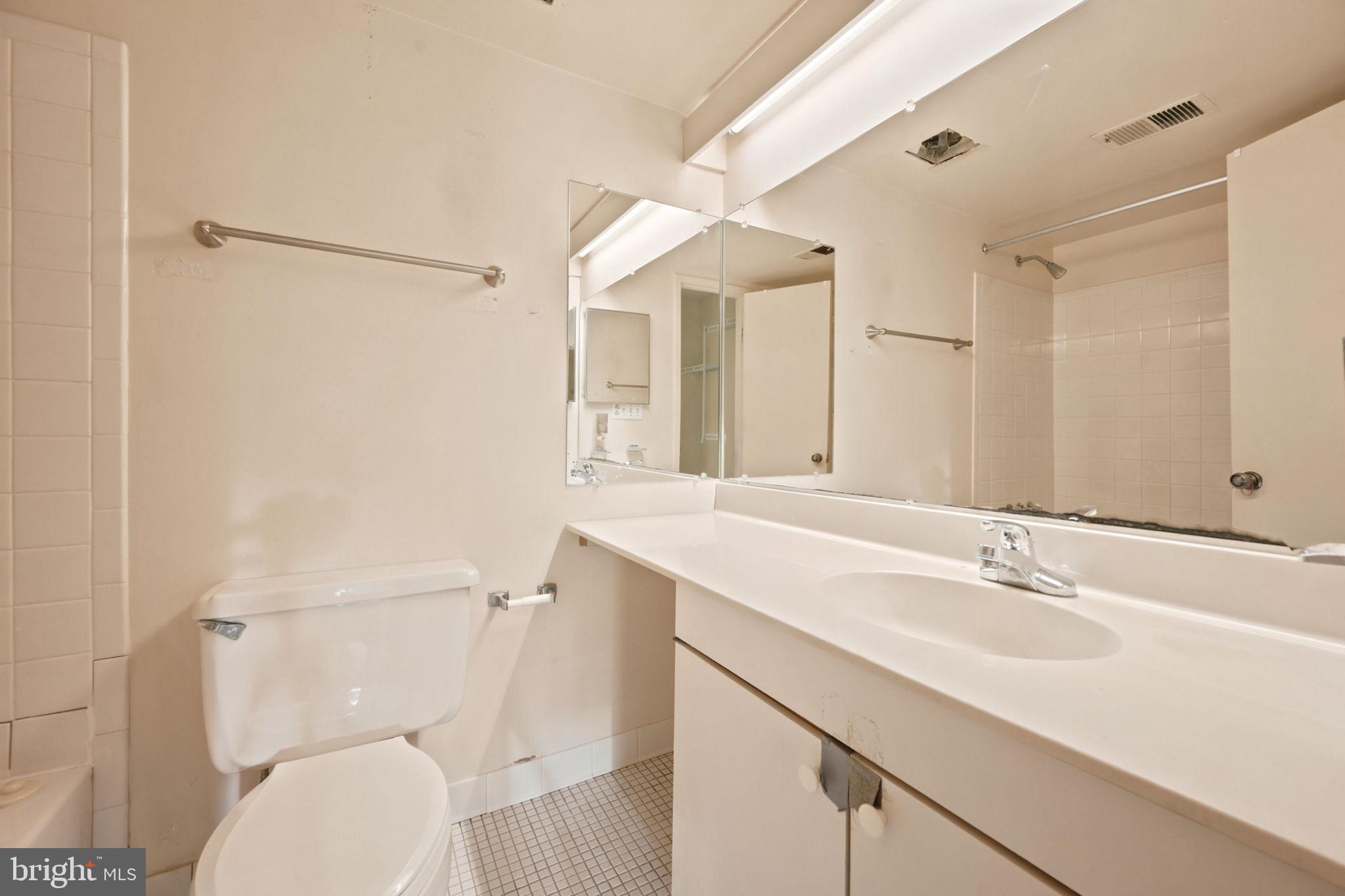 DEERING WOODS - Residential