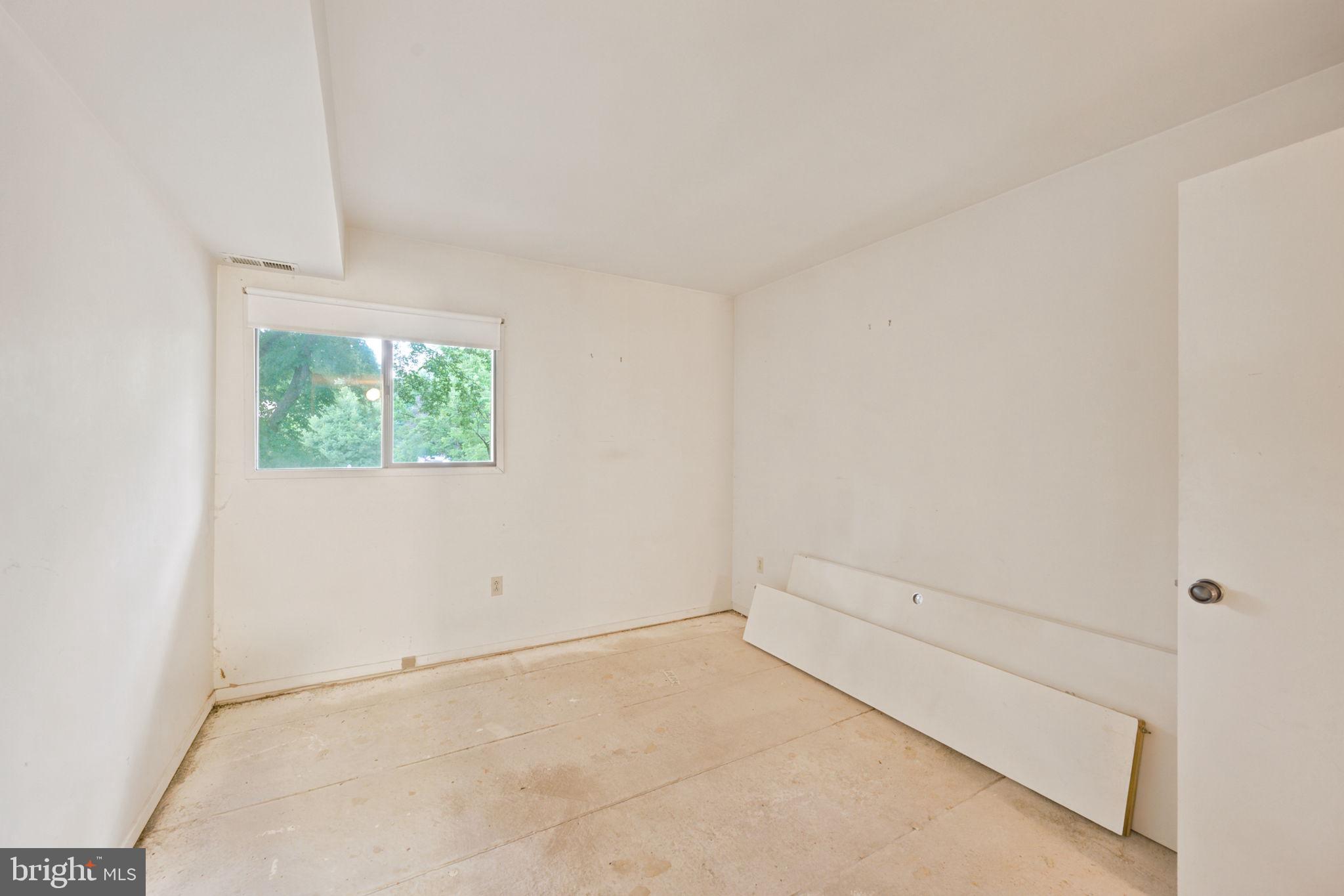 DEERING WOODS - Residential