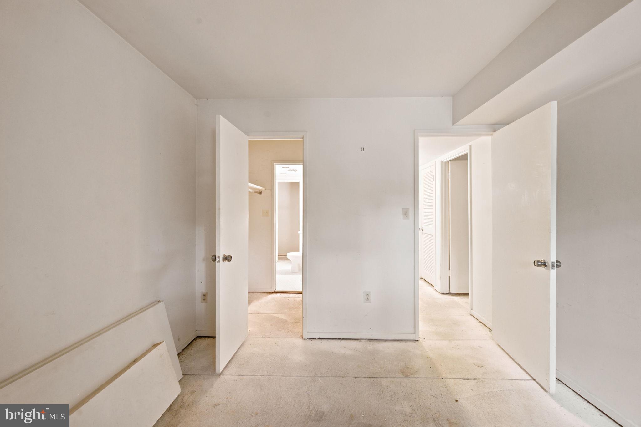 DEERING WOODS - Residential