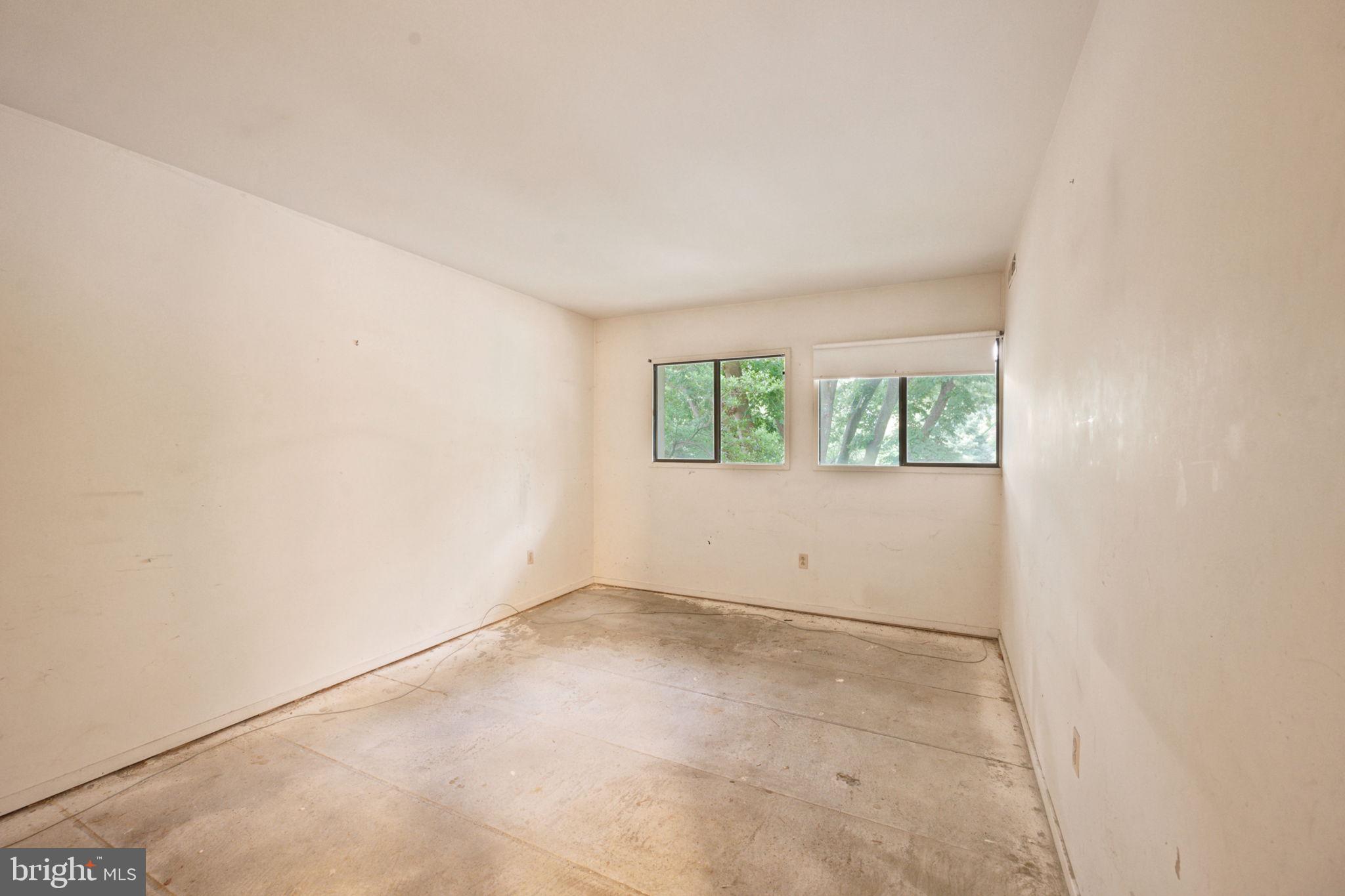 DEERING WOODS - Residential