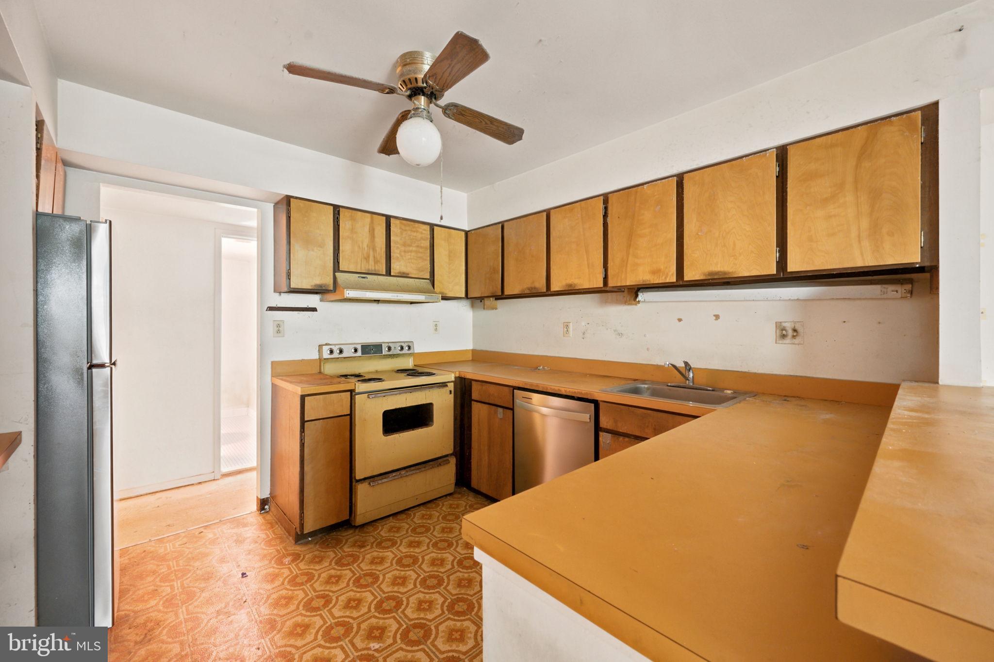 DEERING WOODS - Residential