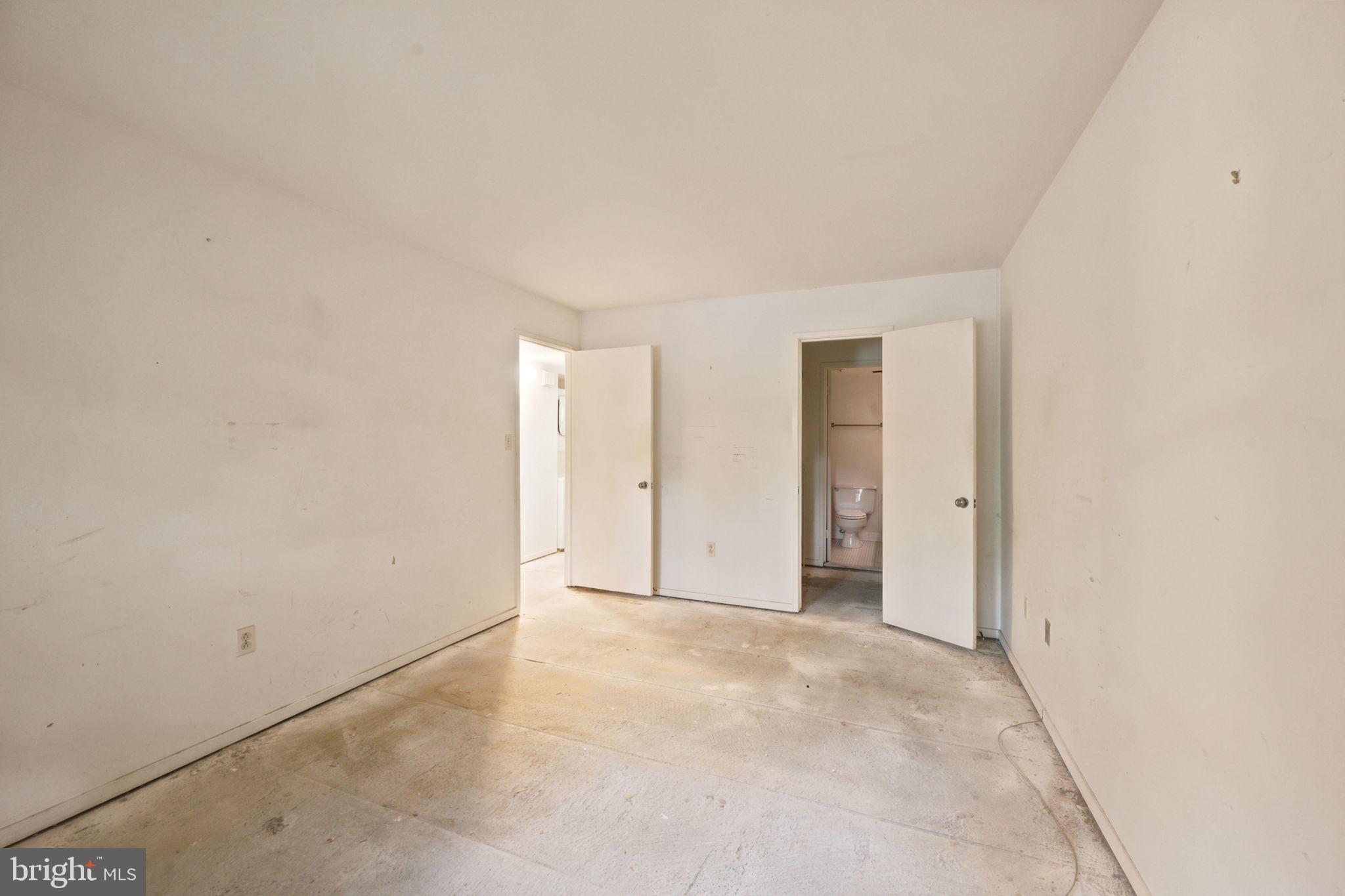 DEERING WOODS - Residential
