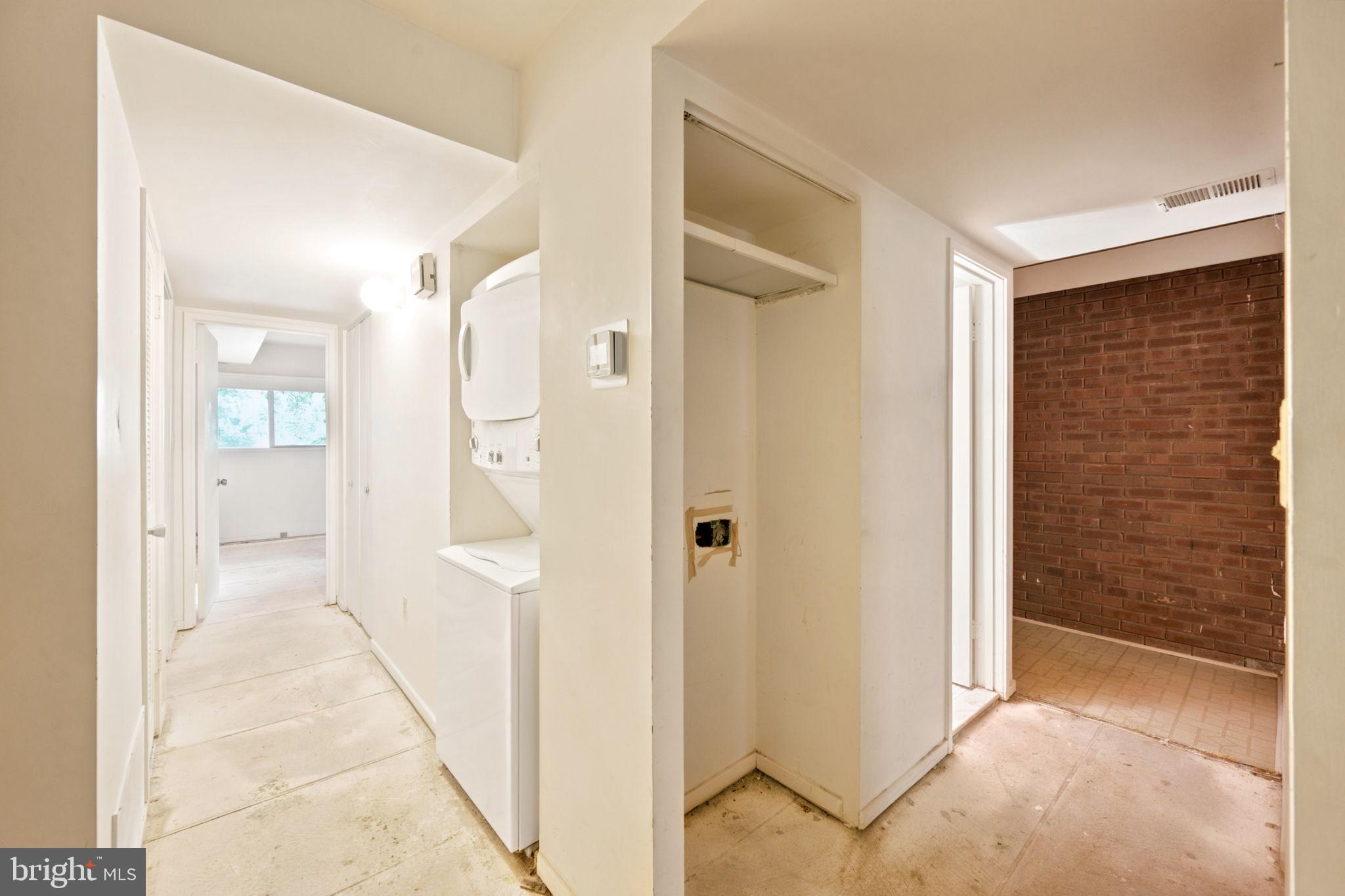 DEERING WOODS - Residential