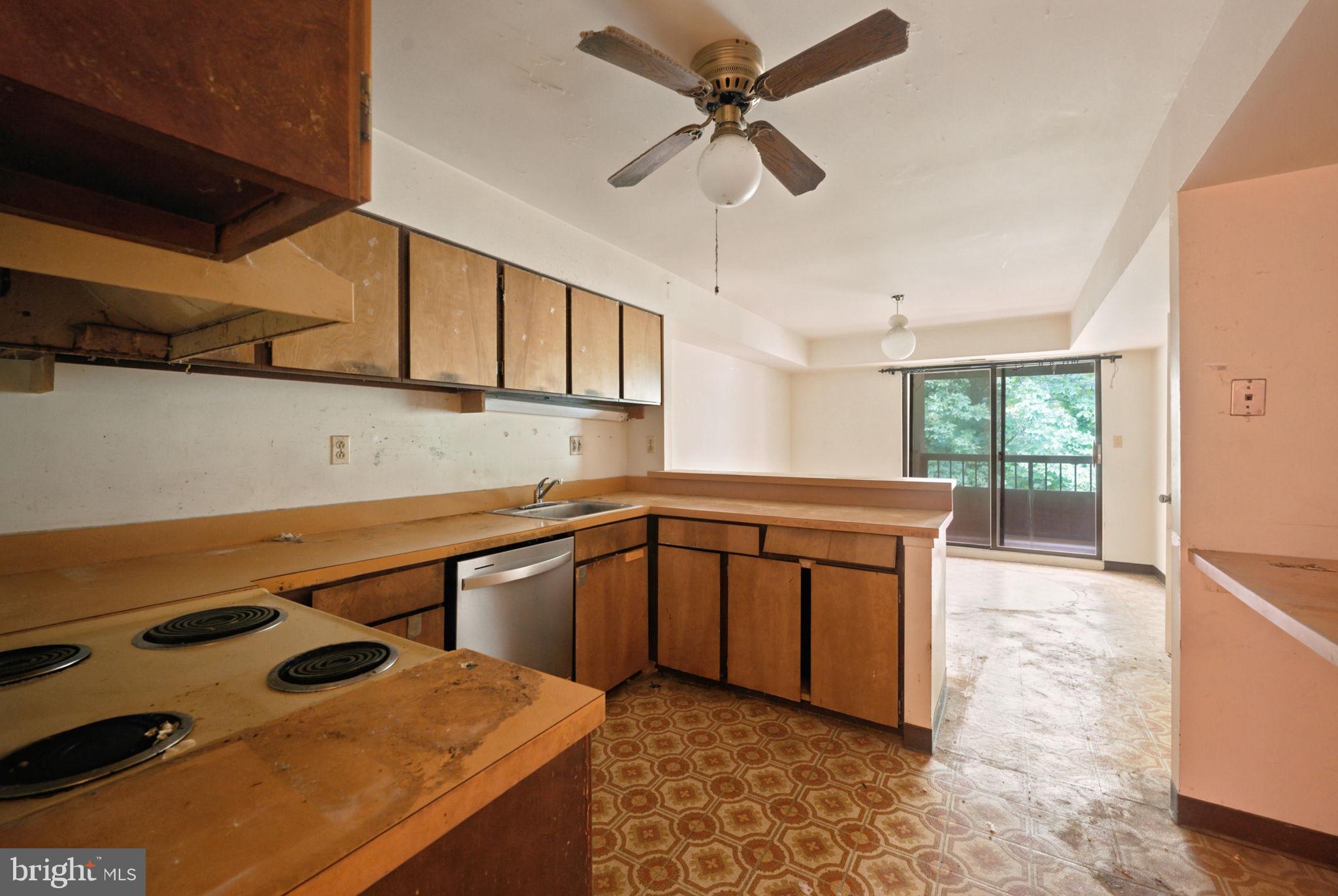 DEERING WOODS - Residential