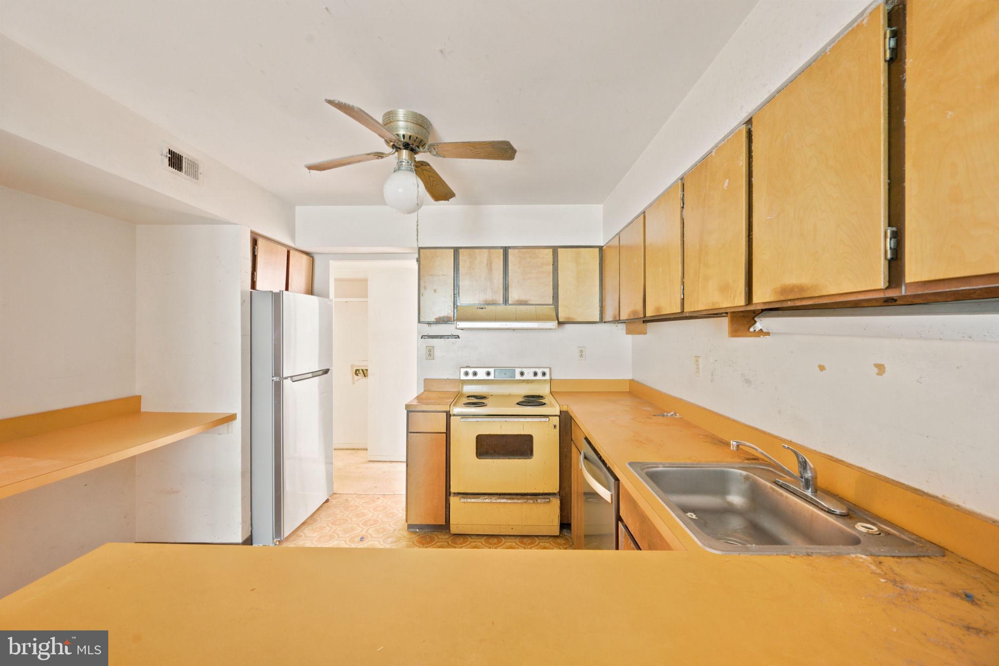 DEERING WOODS - Residential