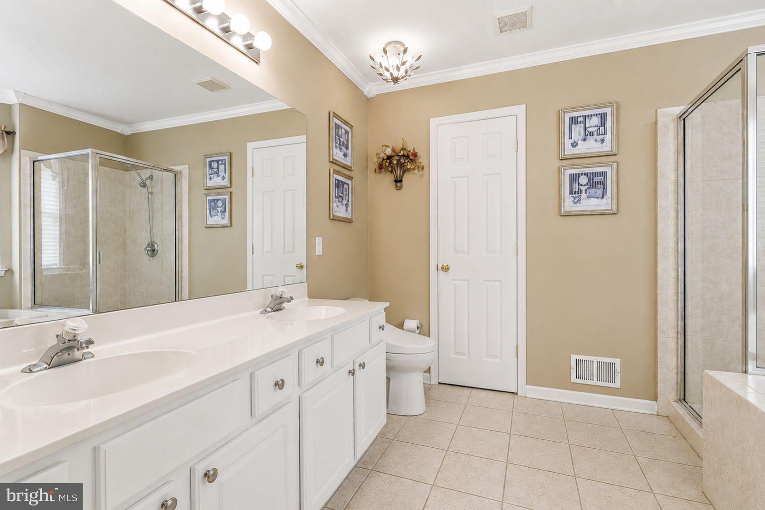 HUNTINGDON VALLEY - Residential