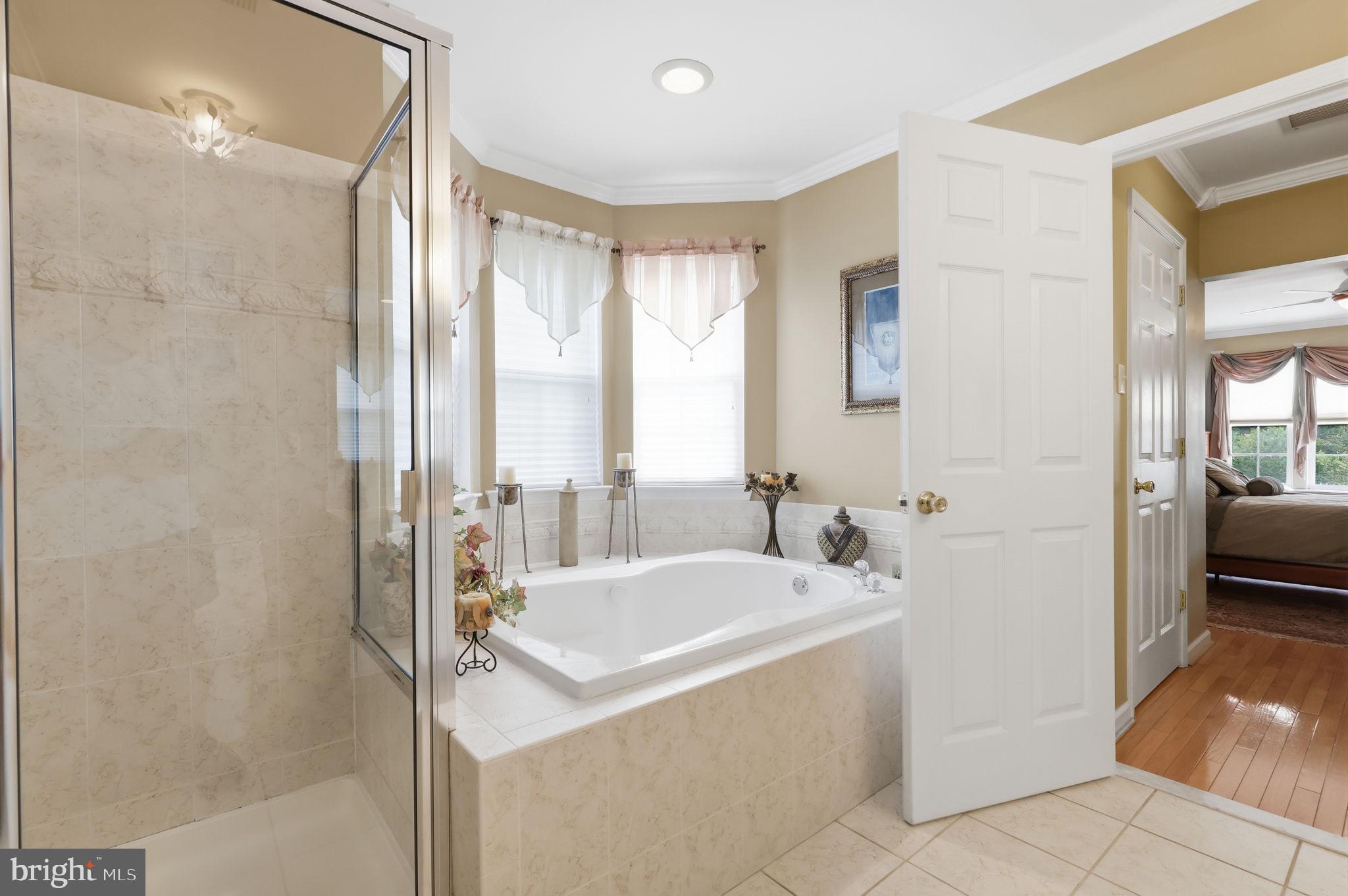 HUNTINGDON VALLEY - Residential