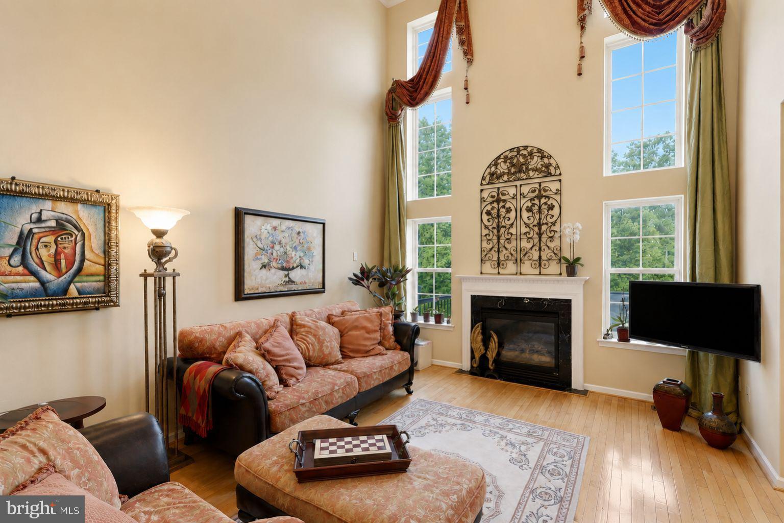HUNTINGDON VALLEY - Residential