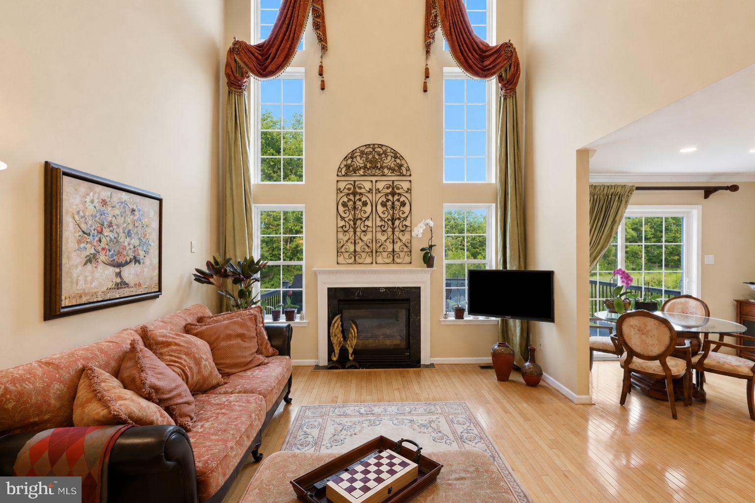 HUNTINGDON VALLEY - Residential