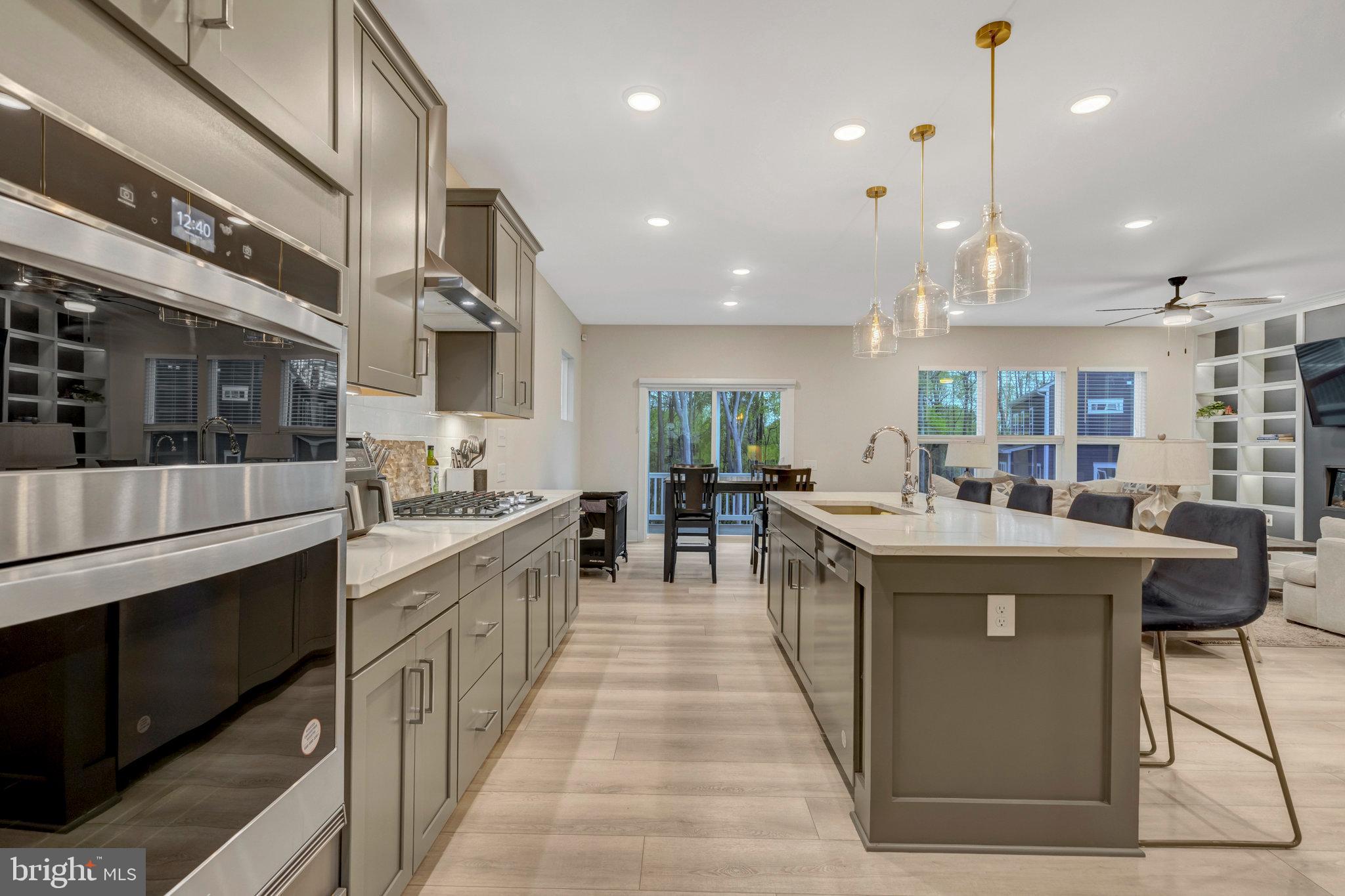 POTOMAC SHORES - Residential