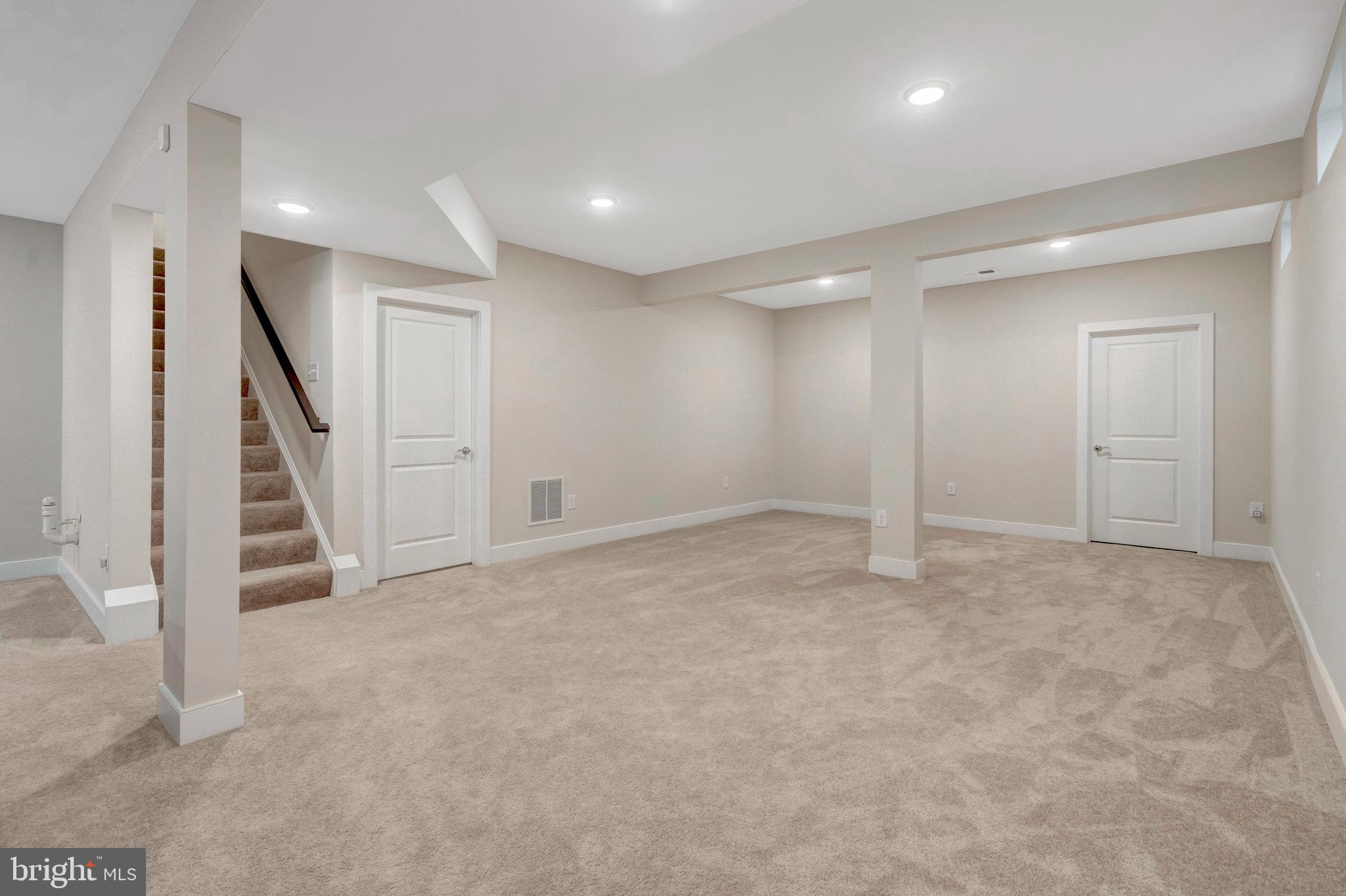POTOMAC SHORES - Residential