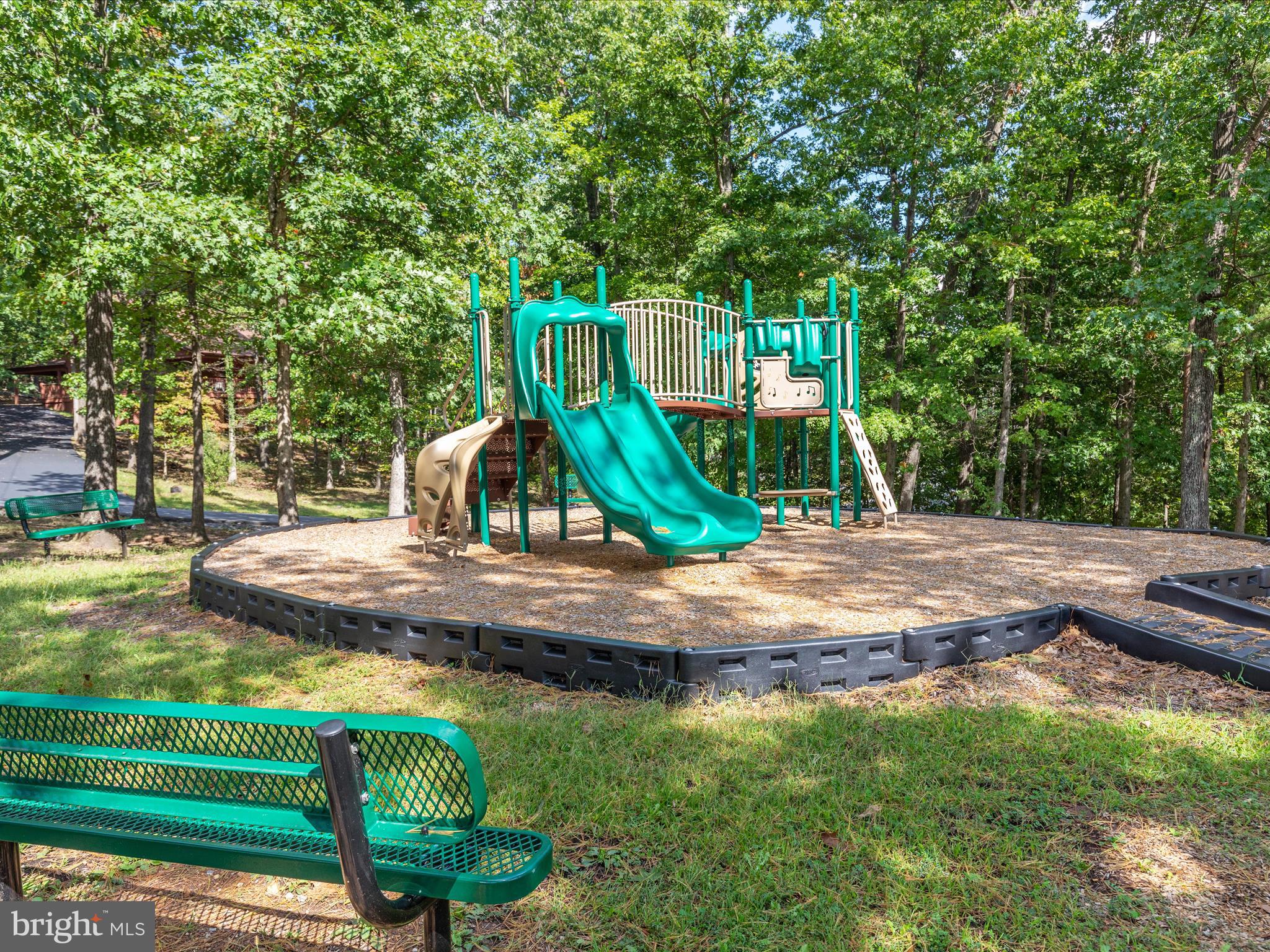 LAKE HOLIDAY ESTATES - Residential