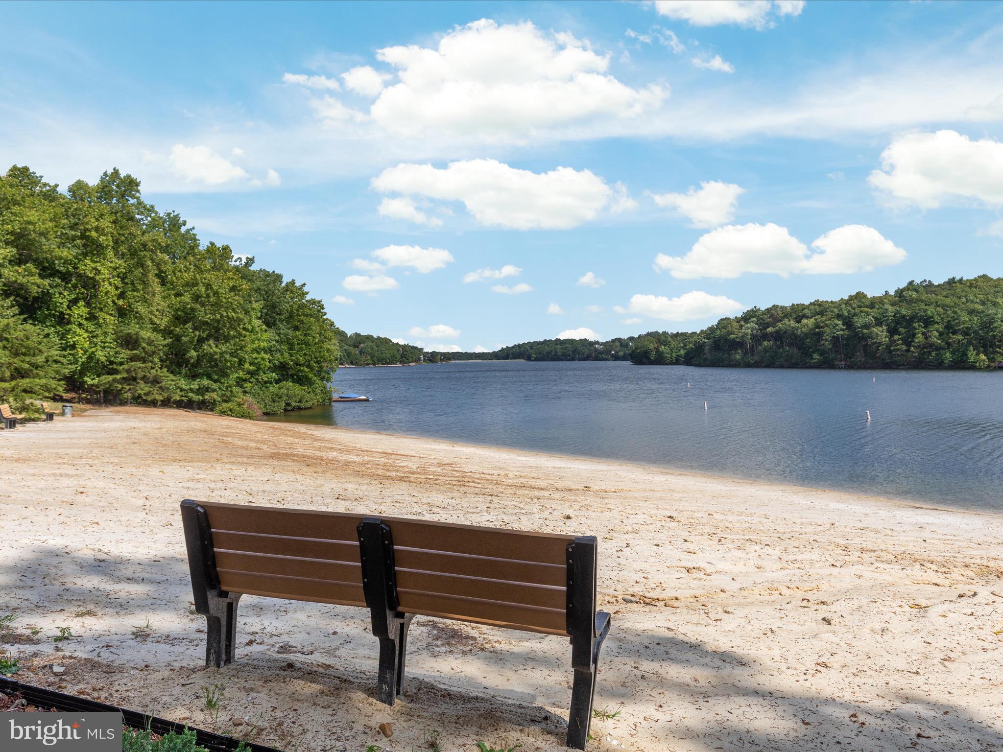 LAKE HOLIDAY ESTATES - Residential