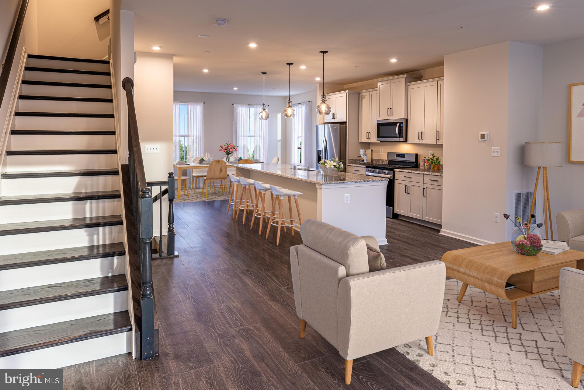 TAYLOR VILLAGE - Residential