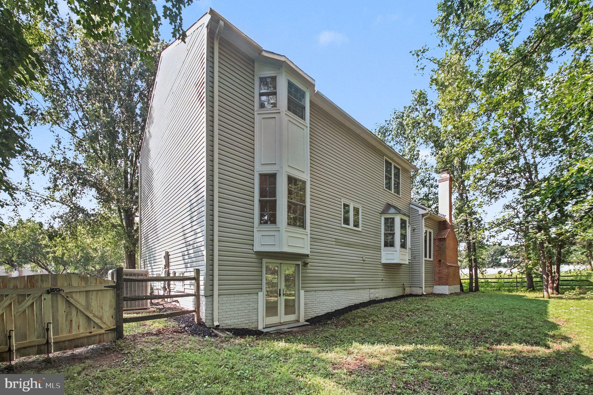 WESTPORT - Residential