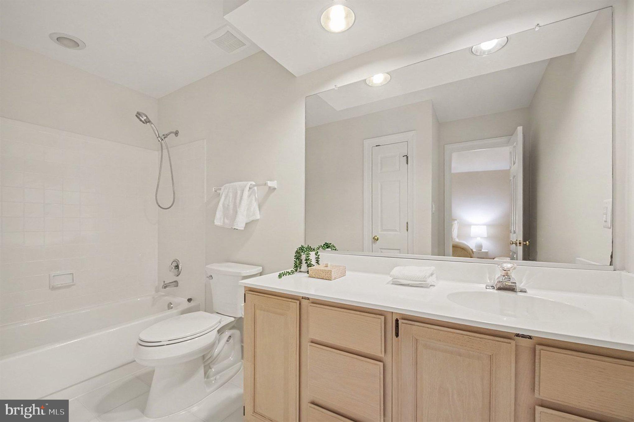 WESTPORT - Residential