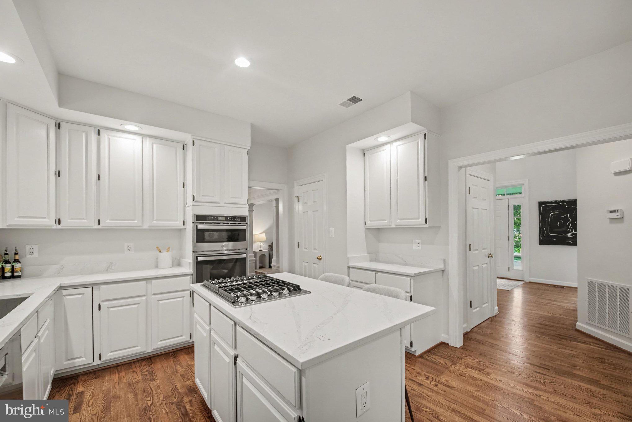 WESTPORT - Residential