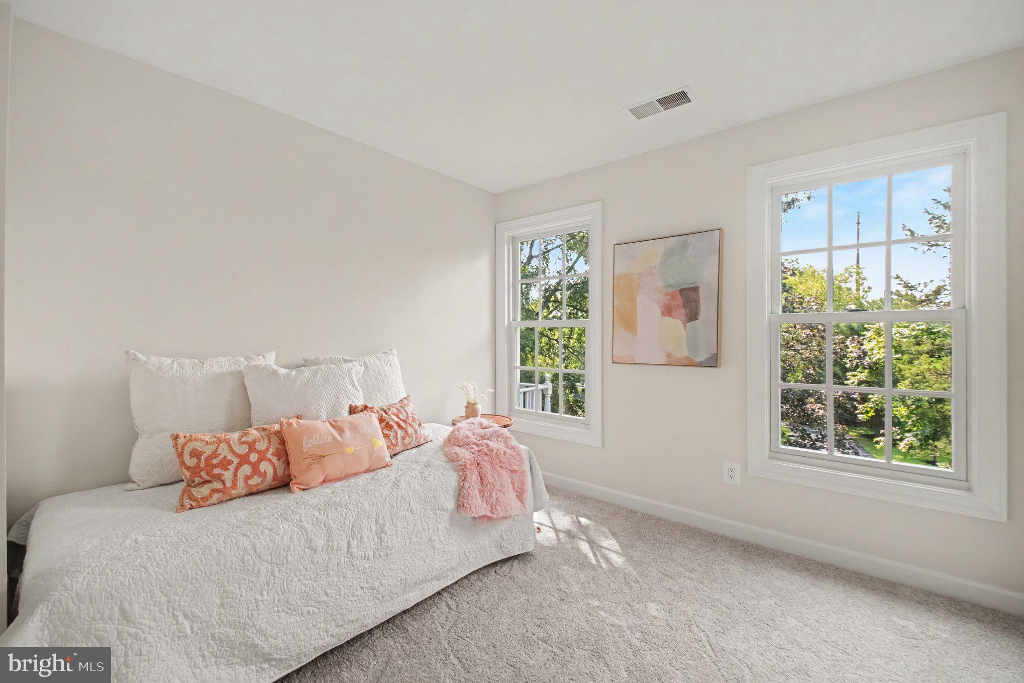 WESTPORT - Residential