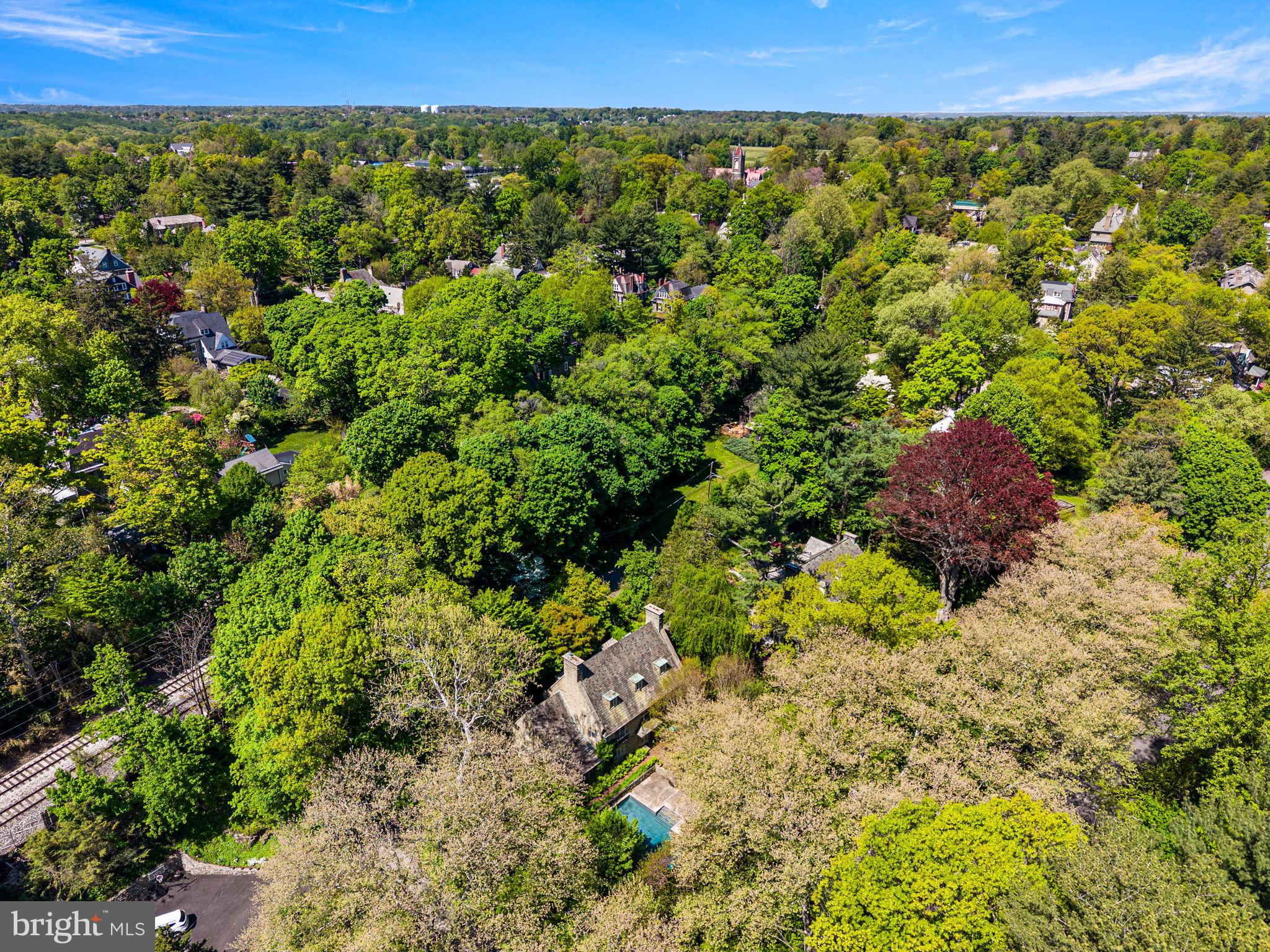 CHESTNUT HILL - Residential