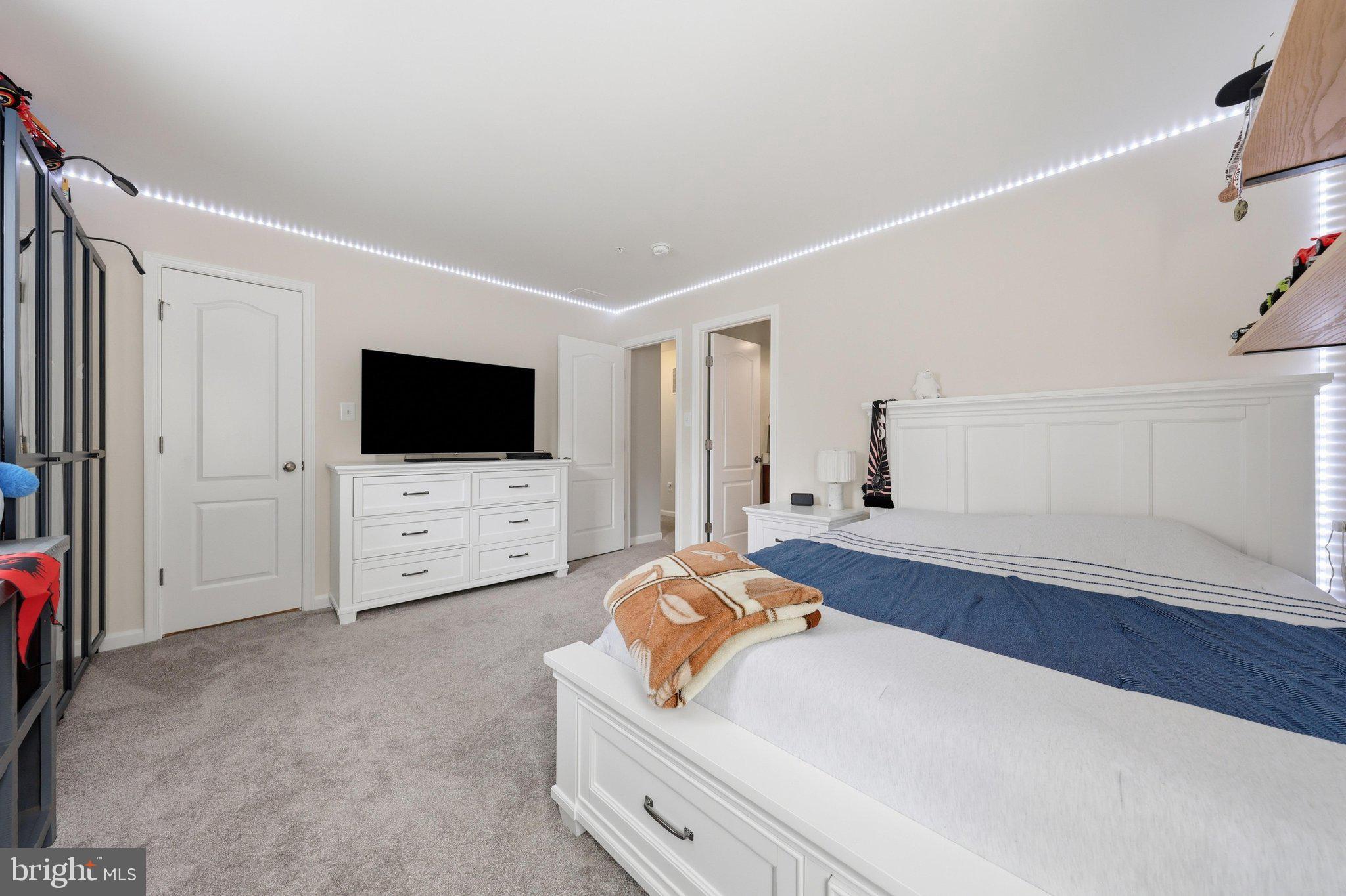 SABER RIDGE - Residential