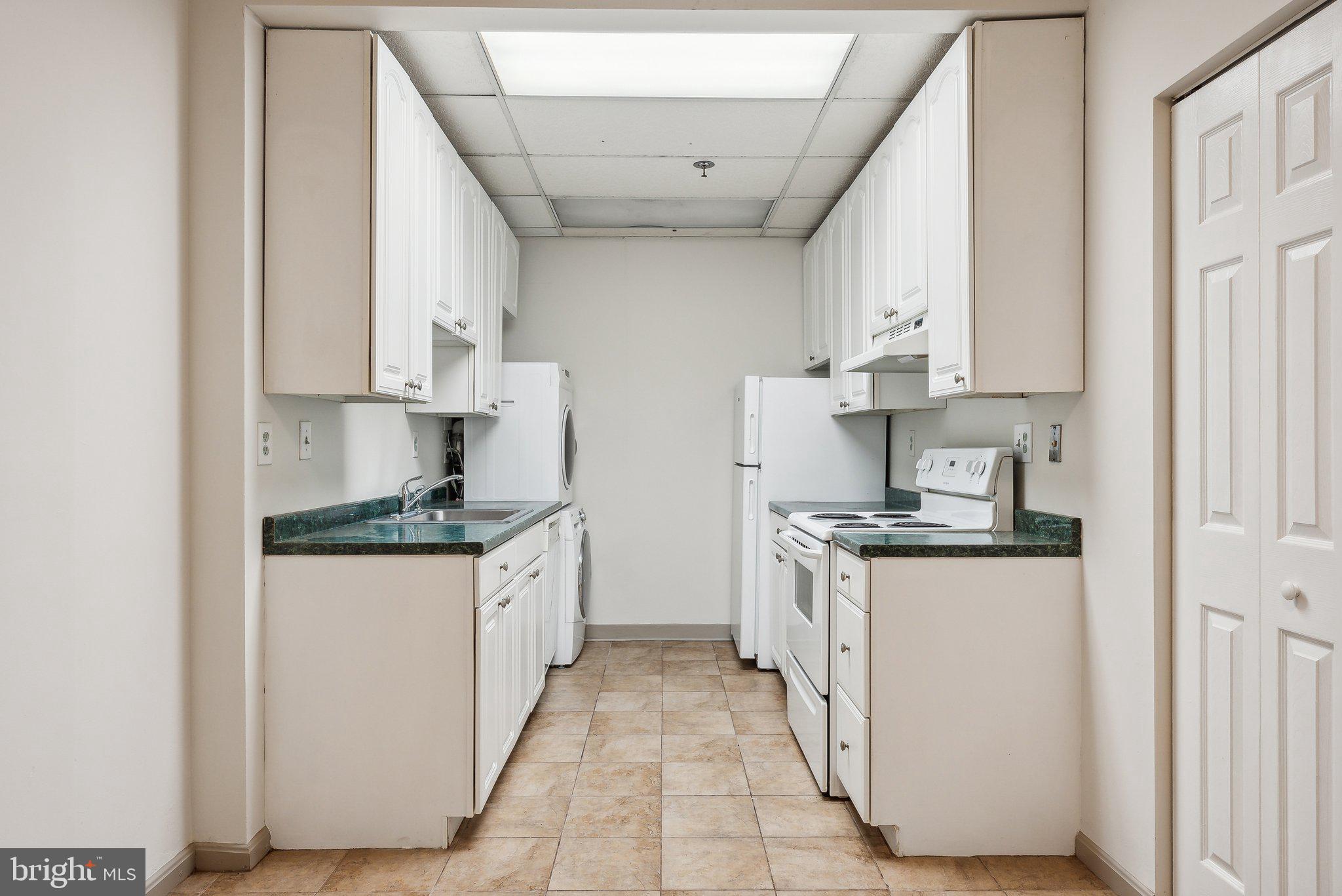 HIGHPOINTE - Residential Lease