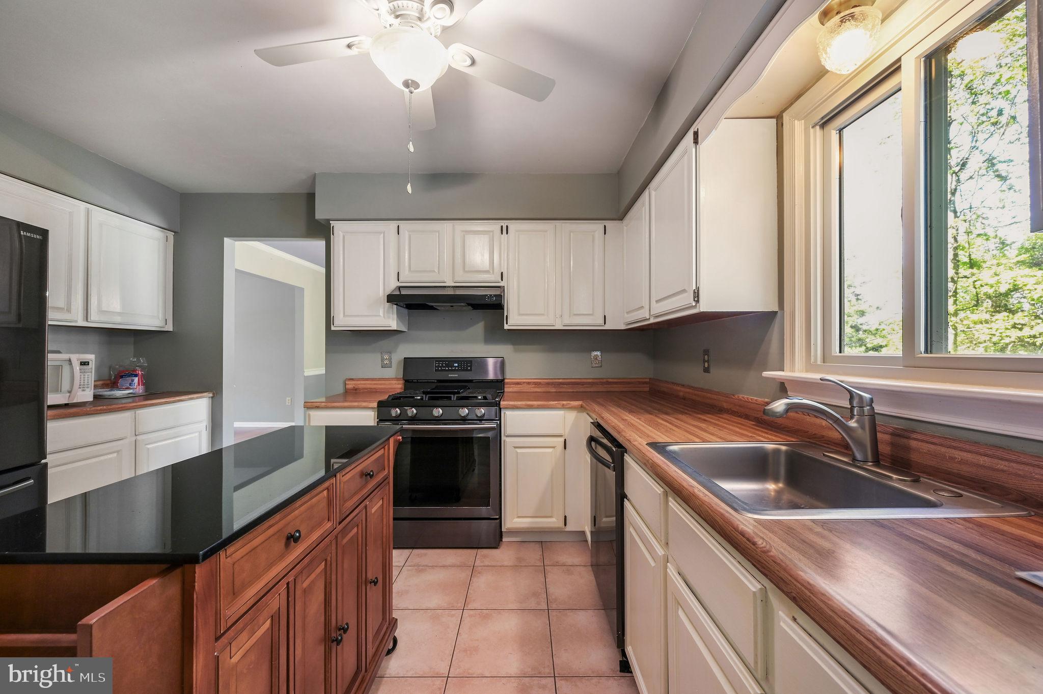 BICENTENNIAL VIL - Residential