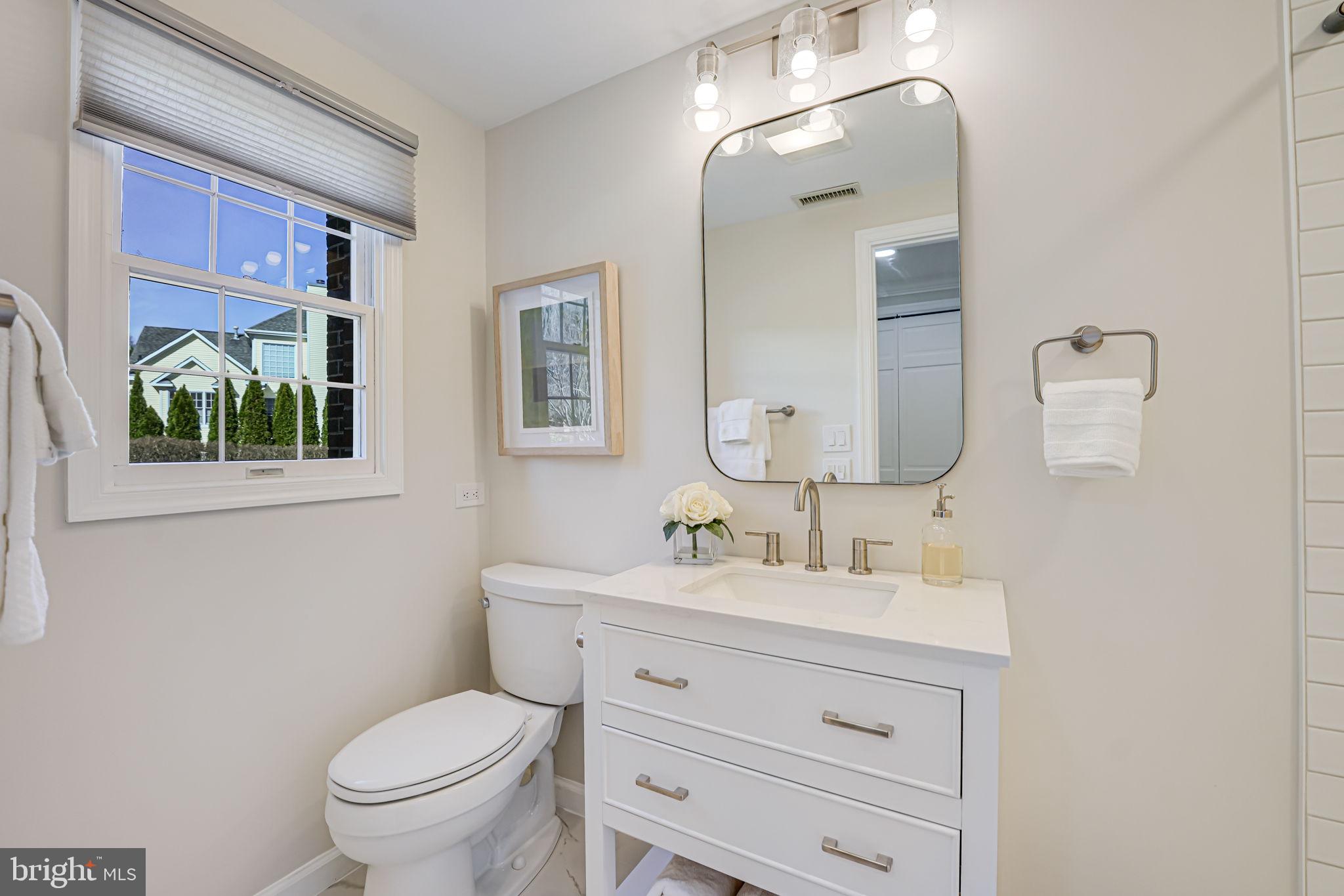 MADISON OF MCLEAN - Residential