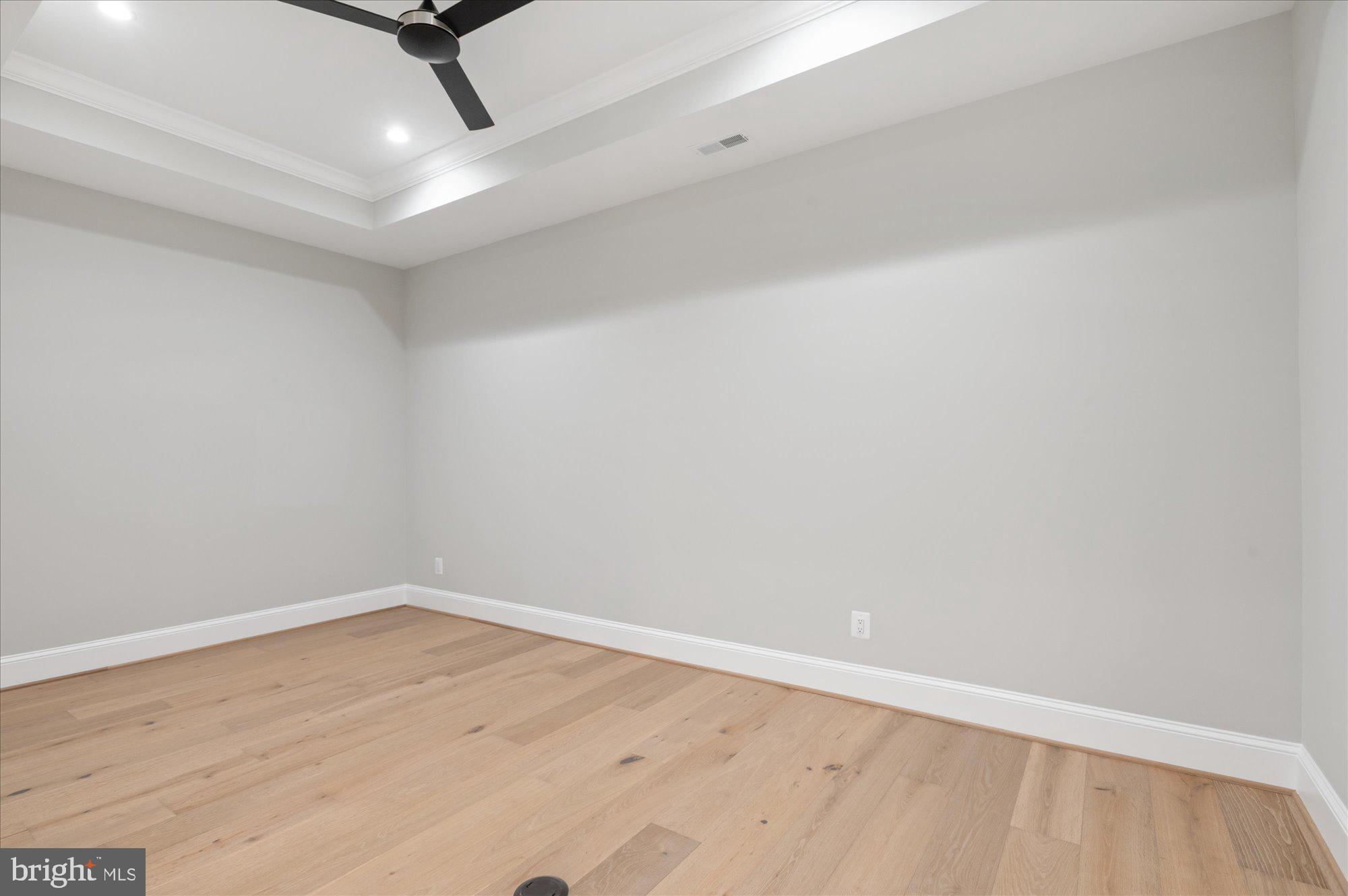 LANGLEY FOREST - Residential