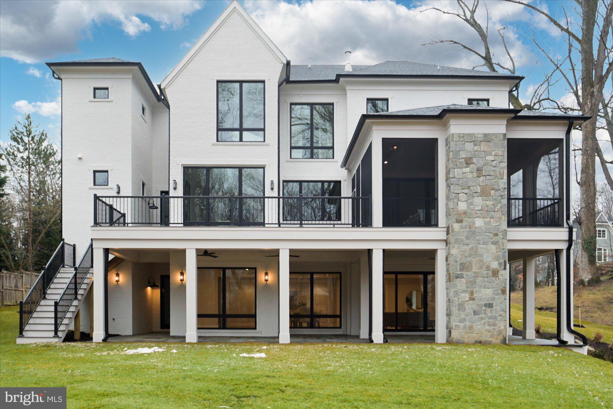 LANGLEY FOREST - Residential