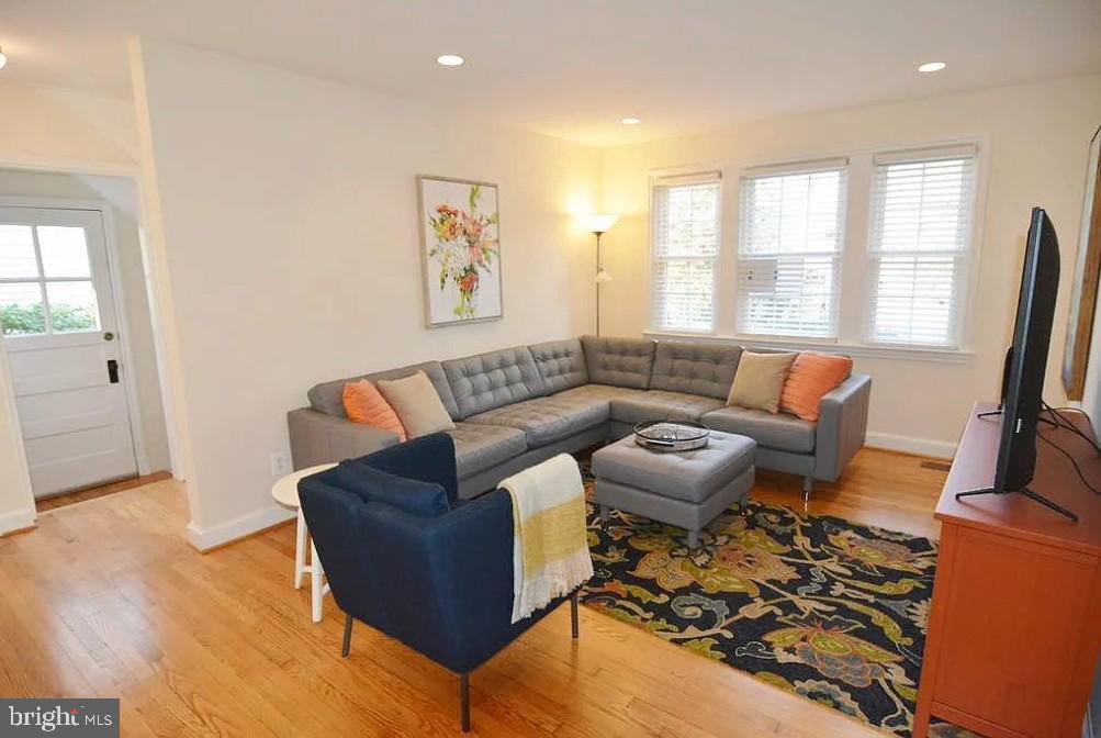 YORKTOWN - Residential Lease