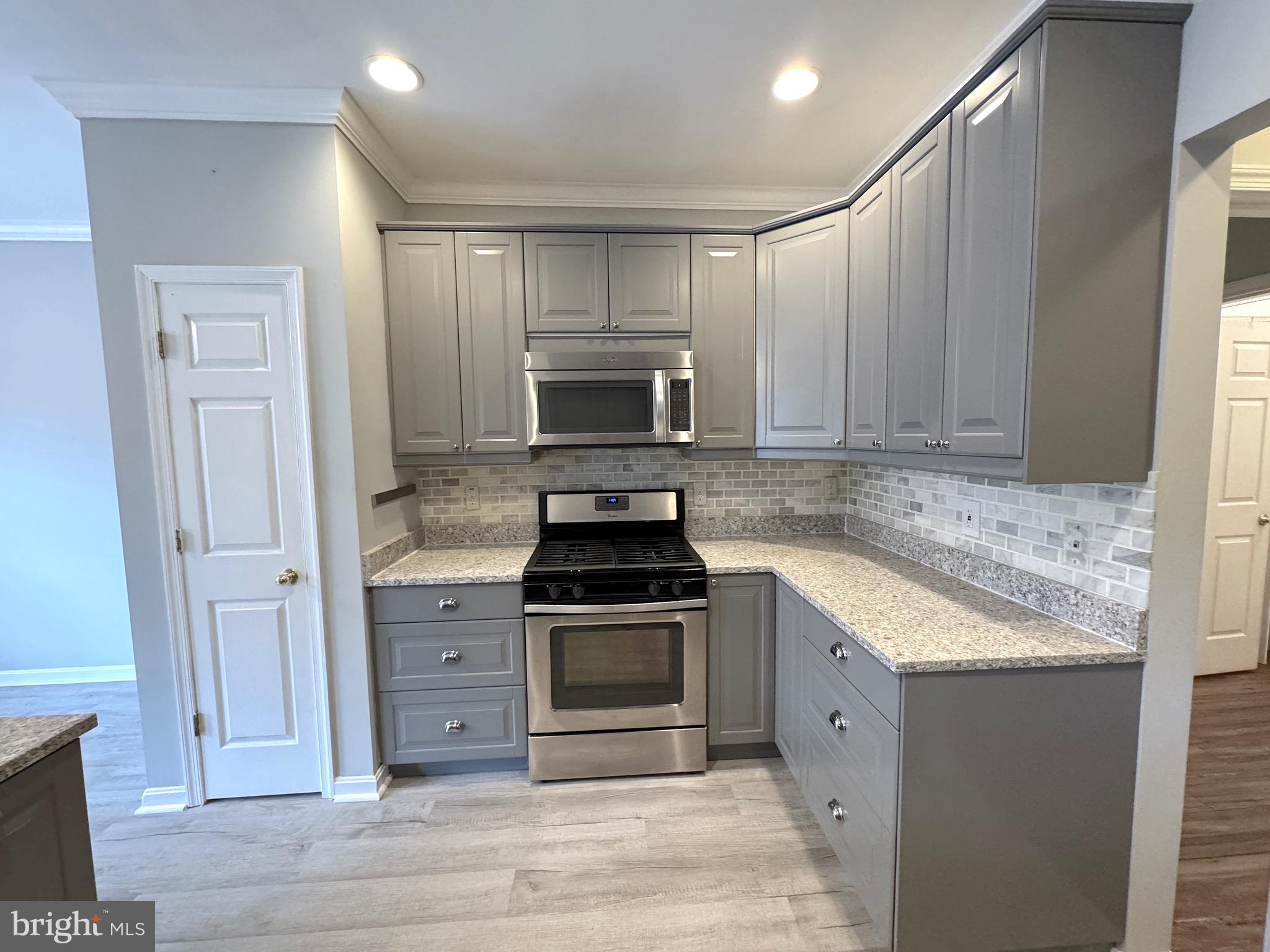 HOPEWELL POINTE - Residential