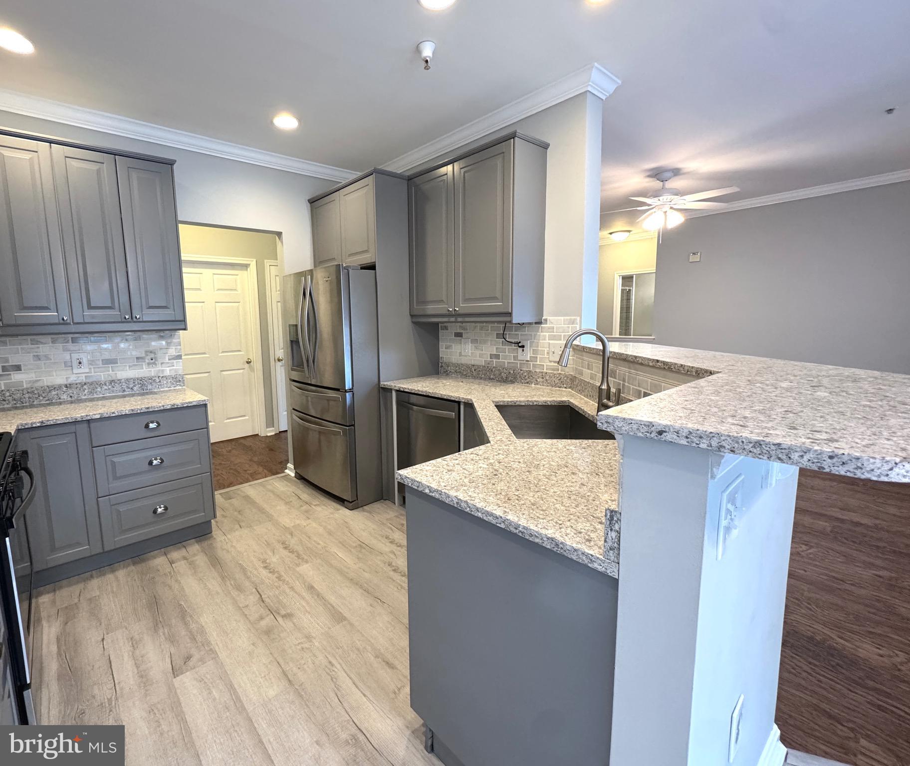 HOPEWELL POINTE - Residential