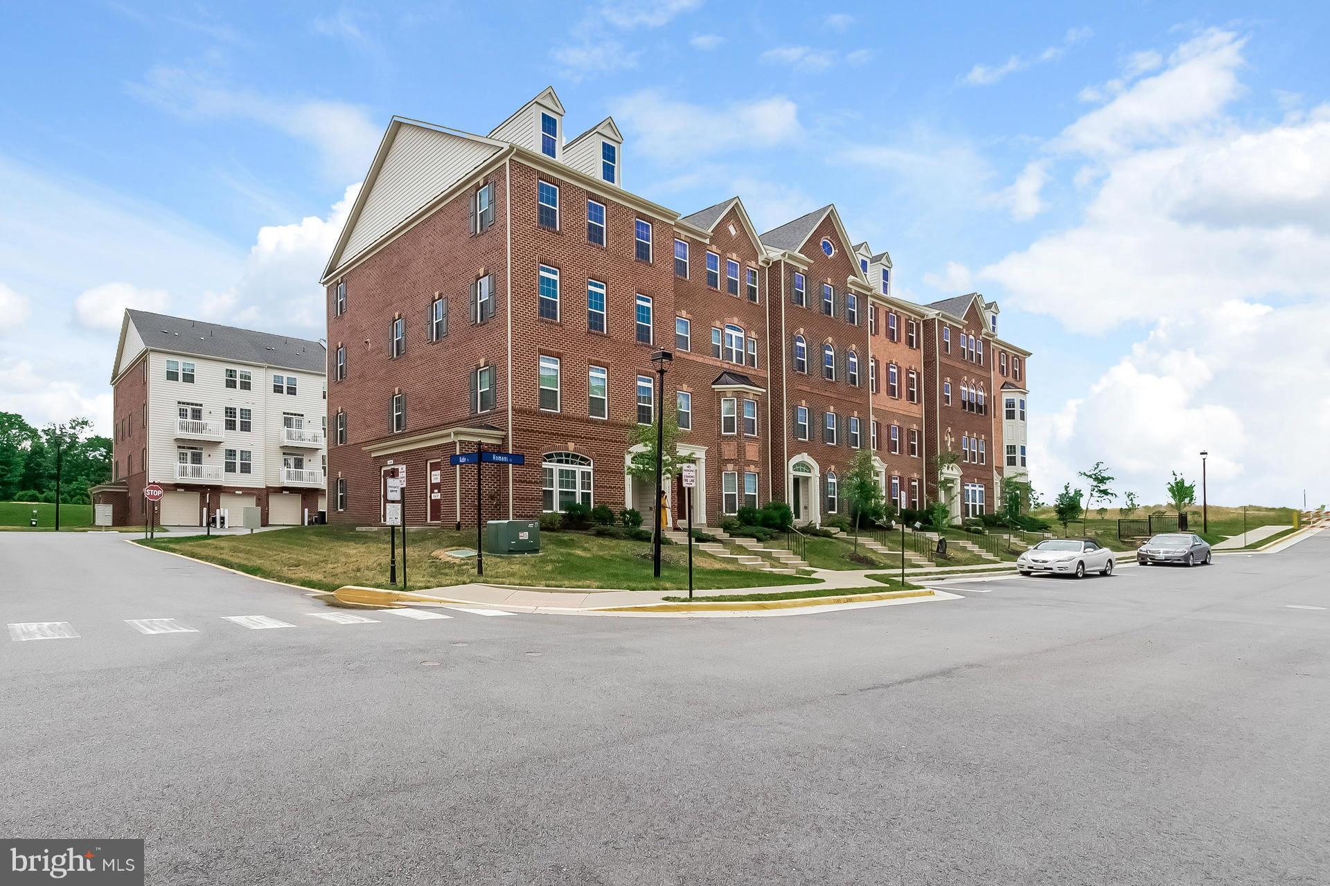 Upper lvl, end TH w/ 2552 sf open living space. Only 3 yrs old. Upgrades! SS appl, gr countertops, & espresso cabinets in kitchen w/ br nook, open to fam rm, & balcony. Lrg liv room & sep dining. HW maple fls on main; Quality berber on bd lvl/stairs. Luxurious master bed/bath, features Roman shower, sep vanities, gr countertops. Spacious 2nd/3rd Bd rms. Garage.  1 mi future Metro. Open 7/24, 1-4.