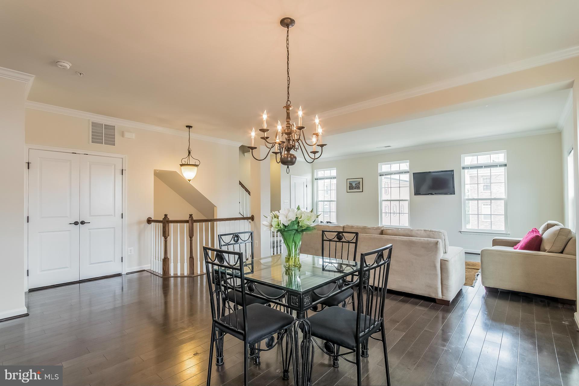 MORLEY CORNER - Residential