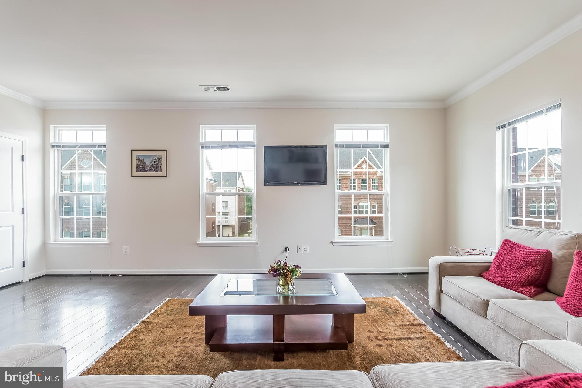 MORLEY CORNER - Residential
