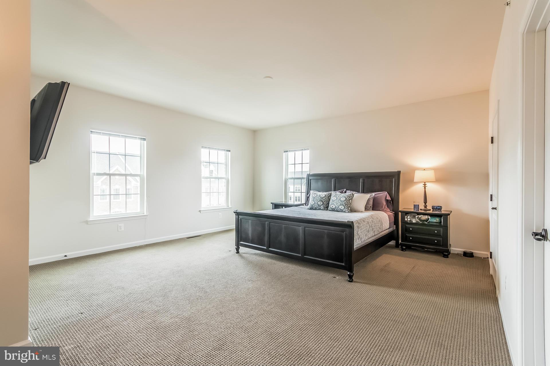 MORLEY CORNER - Residential