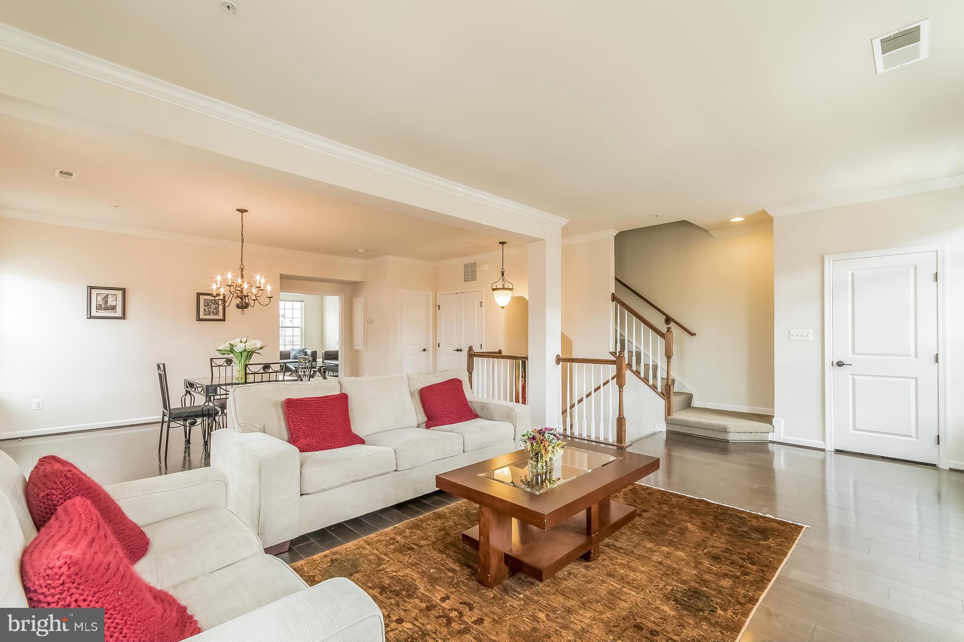 MORLEY CORNER - Residential