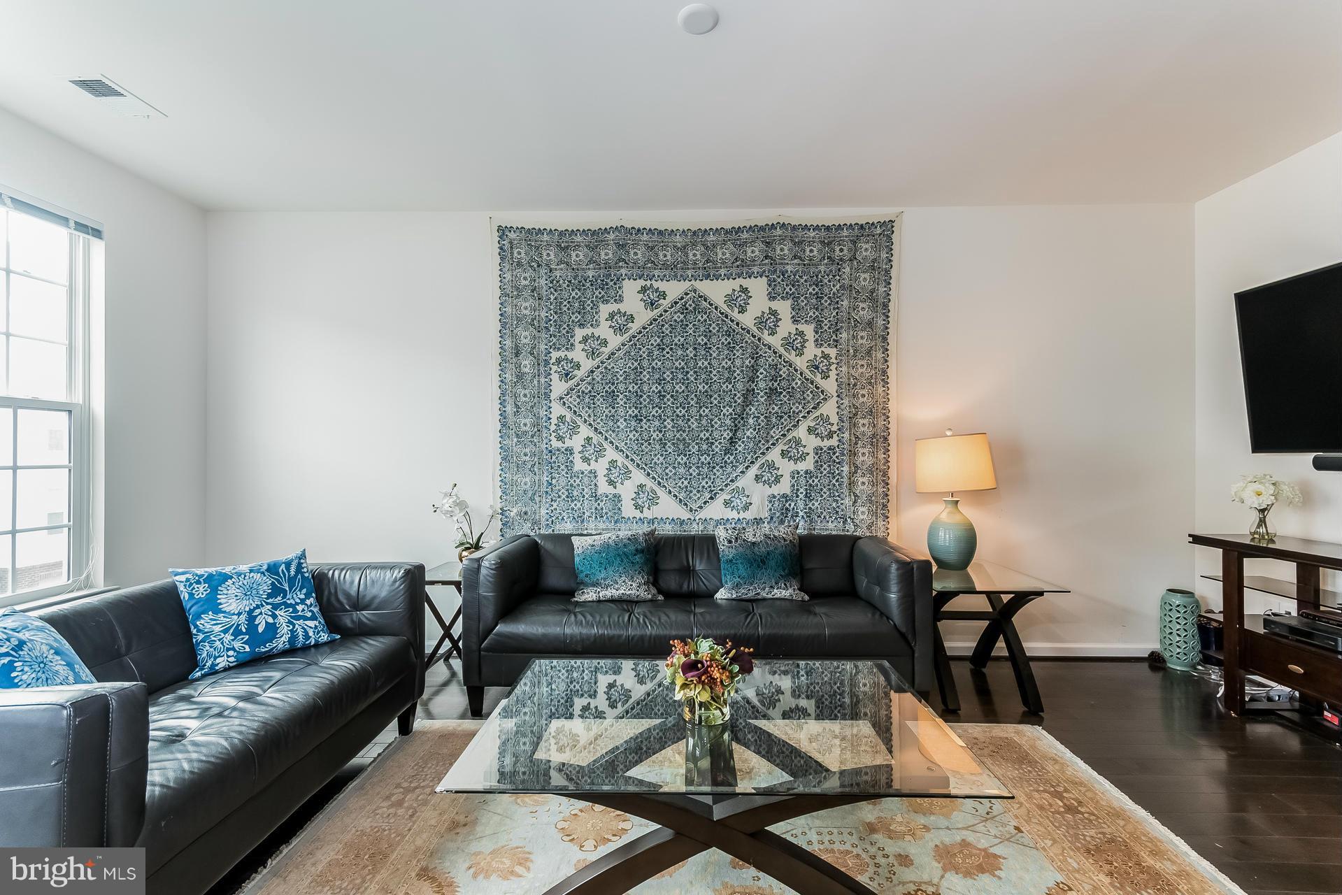 MORLEY CORNER - Residential